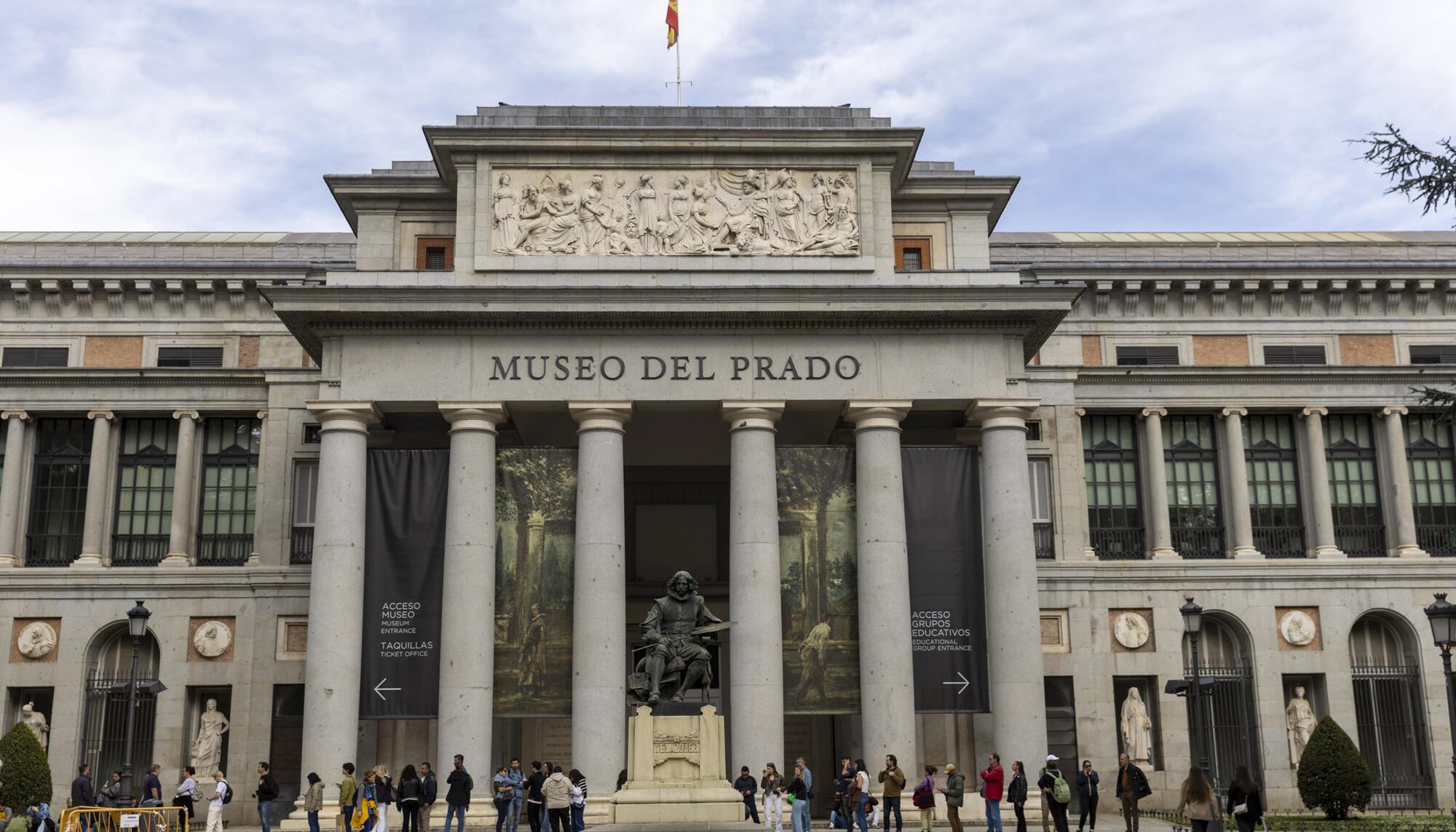 Museo del Prado - Puerta de Velazquez