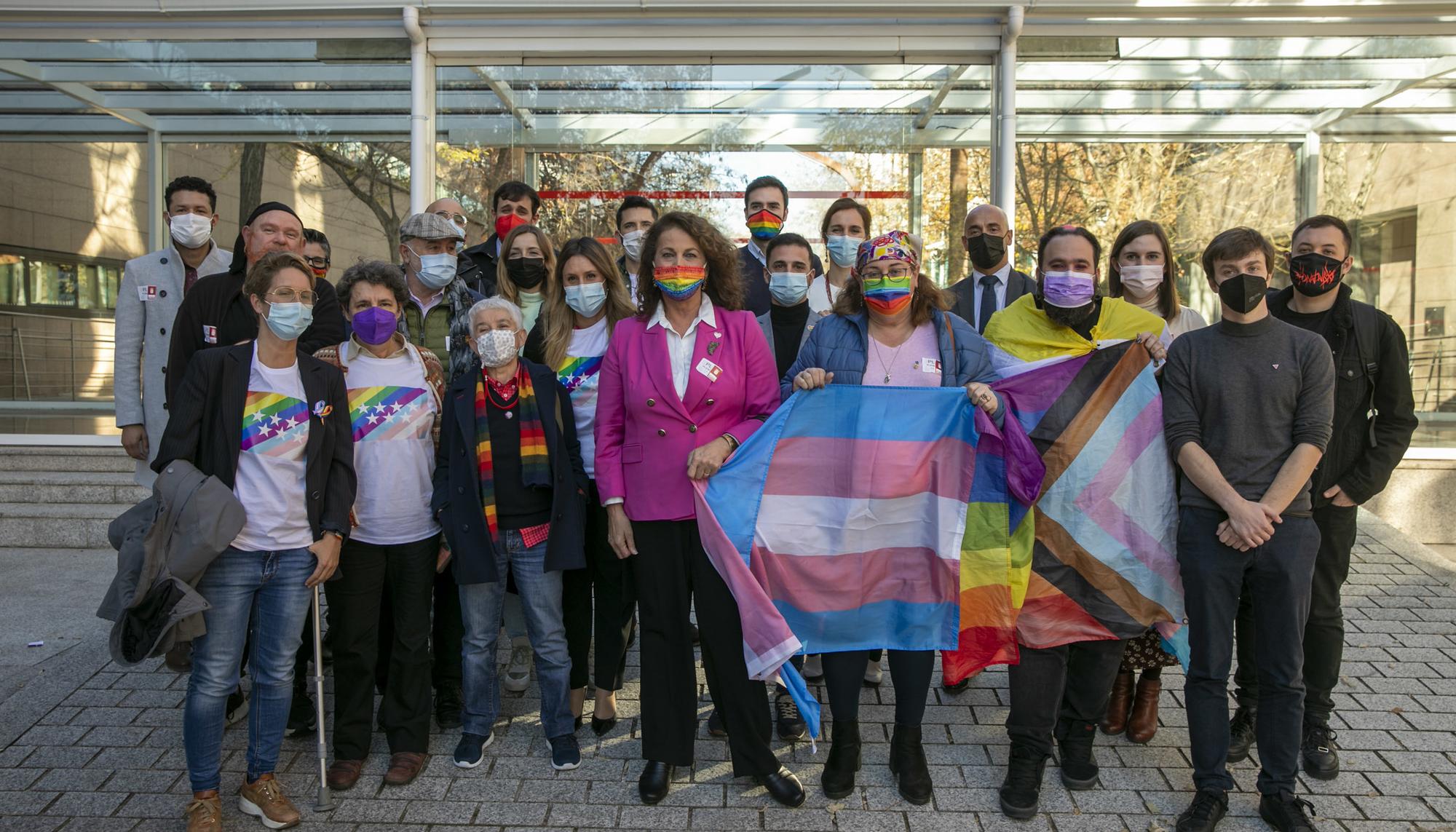 Asamblea de Madrid debate derogación leyes LGTBI  - 10