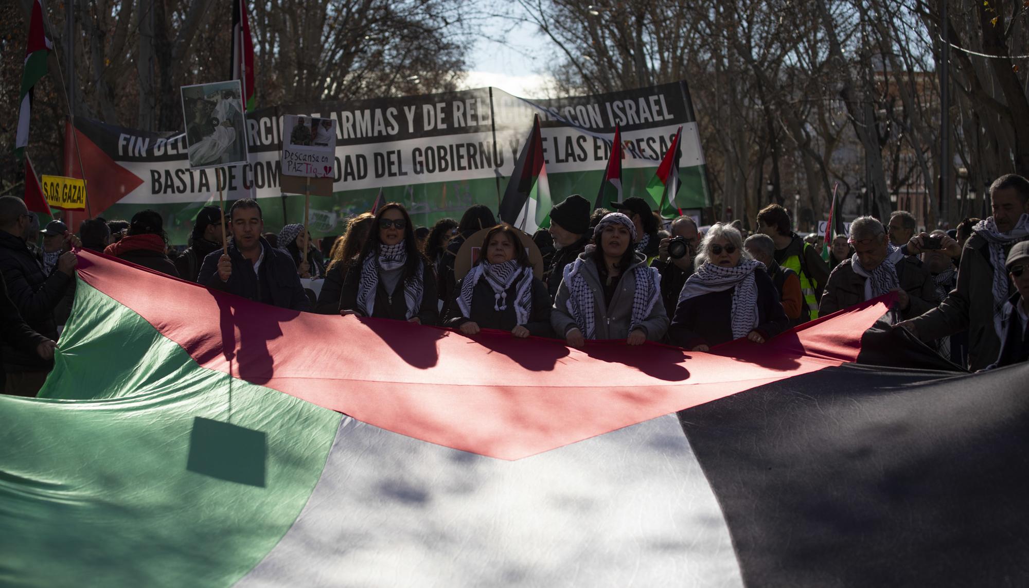 Más de 50.000 personas en Madrid contra el genocidio en Gaza y en apoyo al pueblo palestino - 12