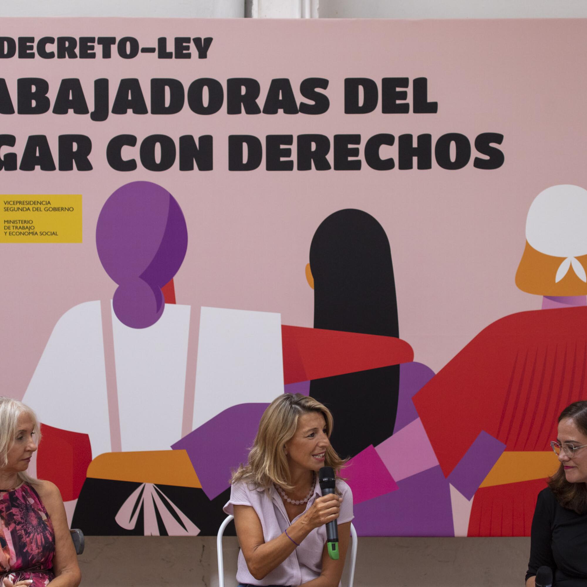 Acto Yolanda Diaz aprobacion decreto ley Trabajadoras hogar - 7