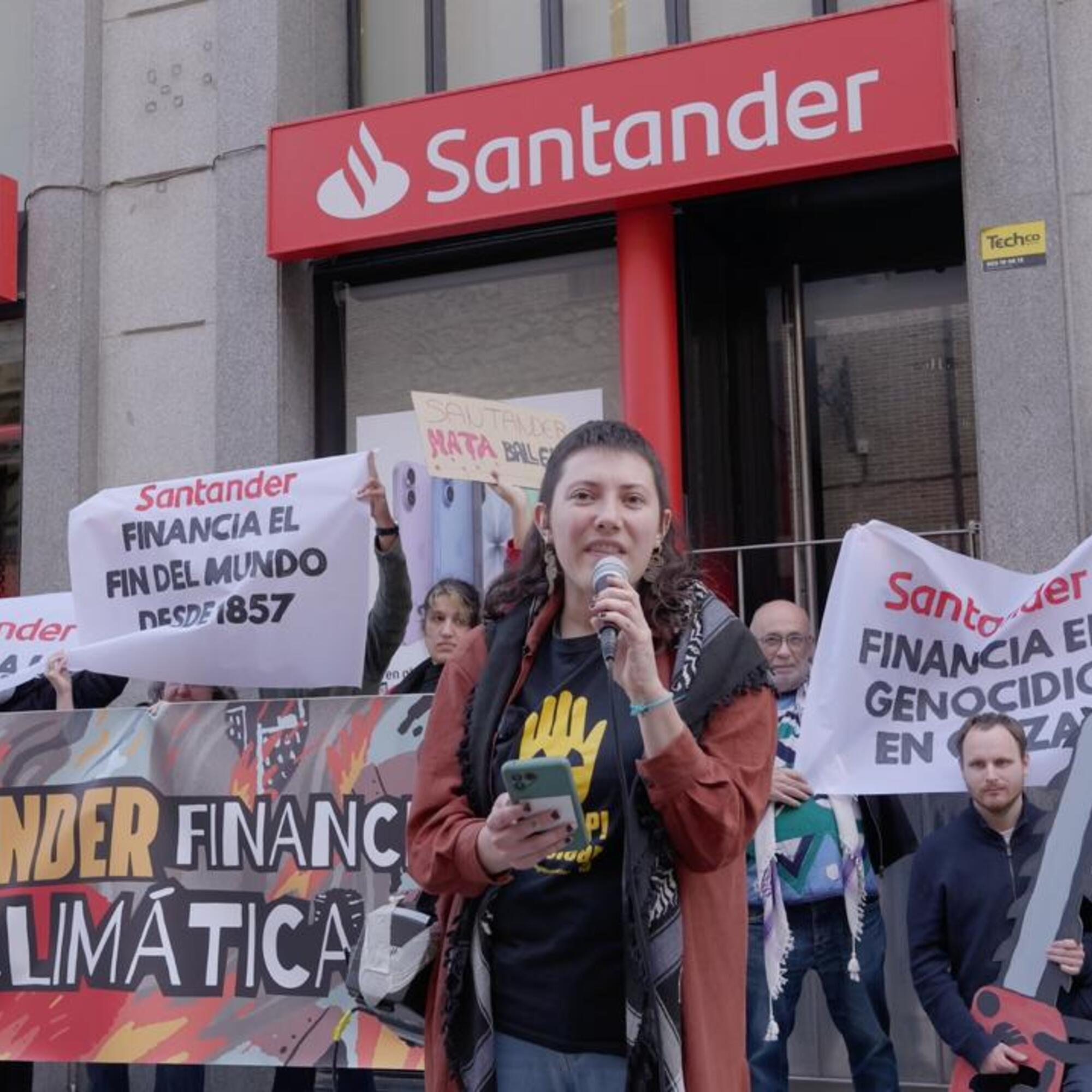 Fridays for future acción protesta contra Santander 