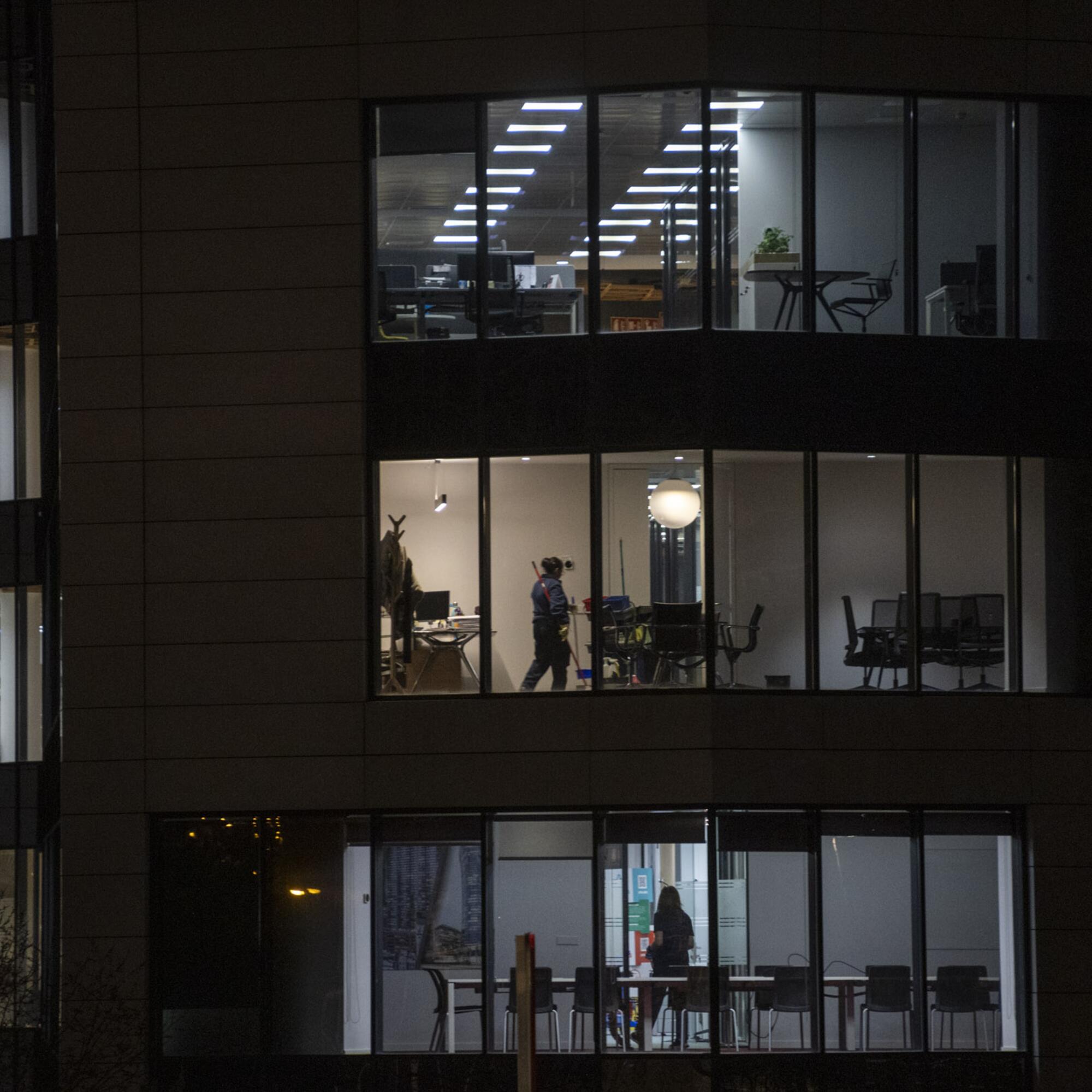 Limpiadora oficinas noche - 1
