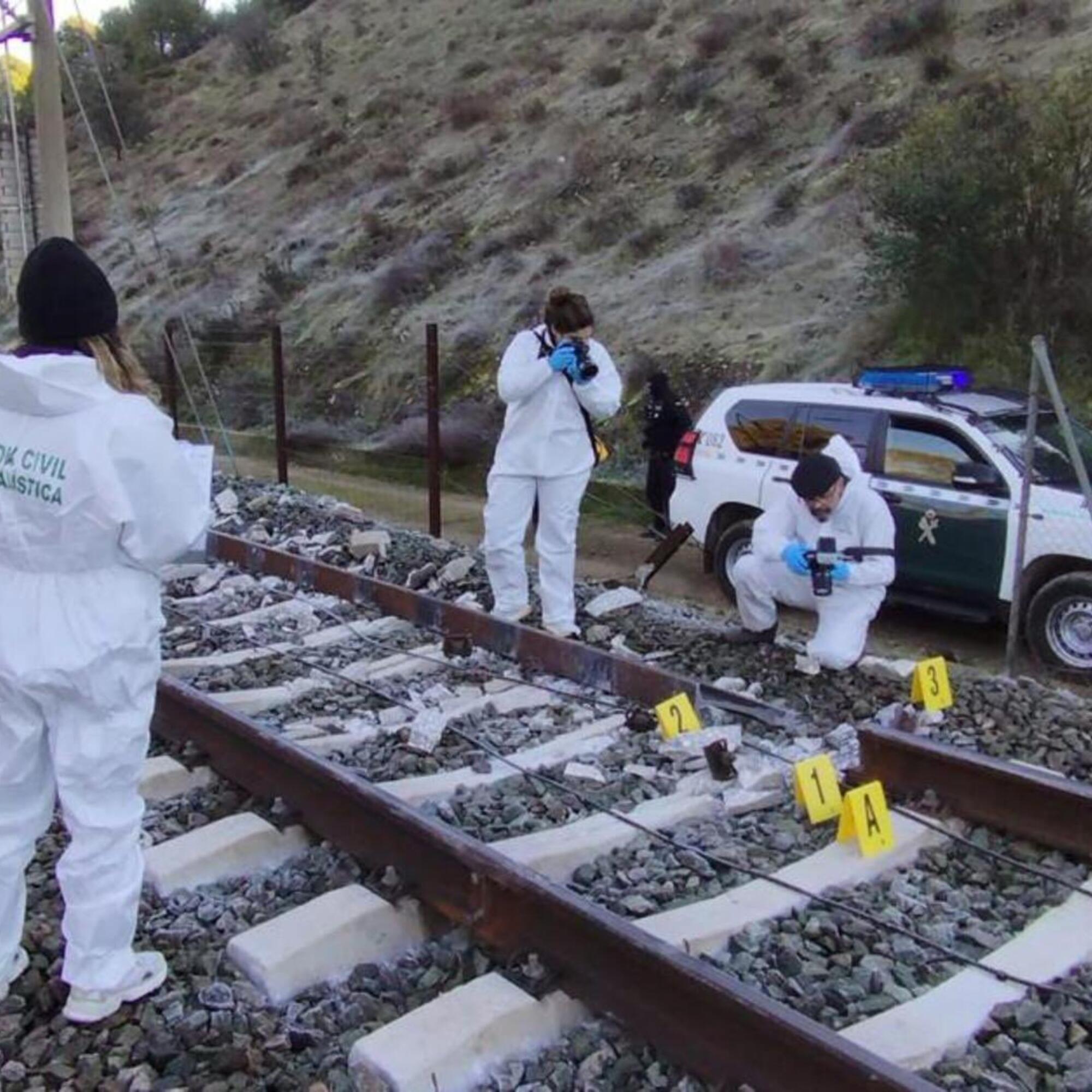 Adamuz Vía Guardia Civil