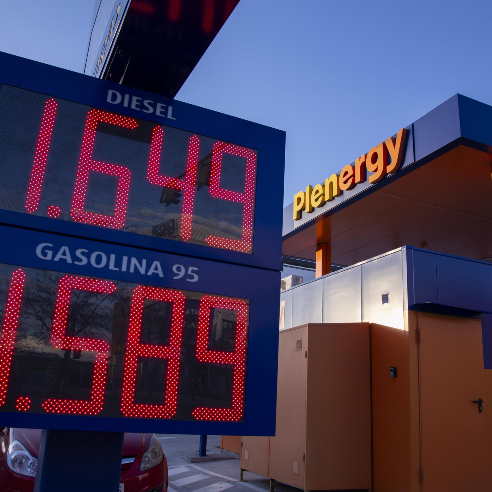 Gasolinera Low cost Rivas 