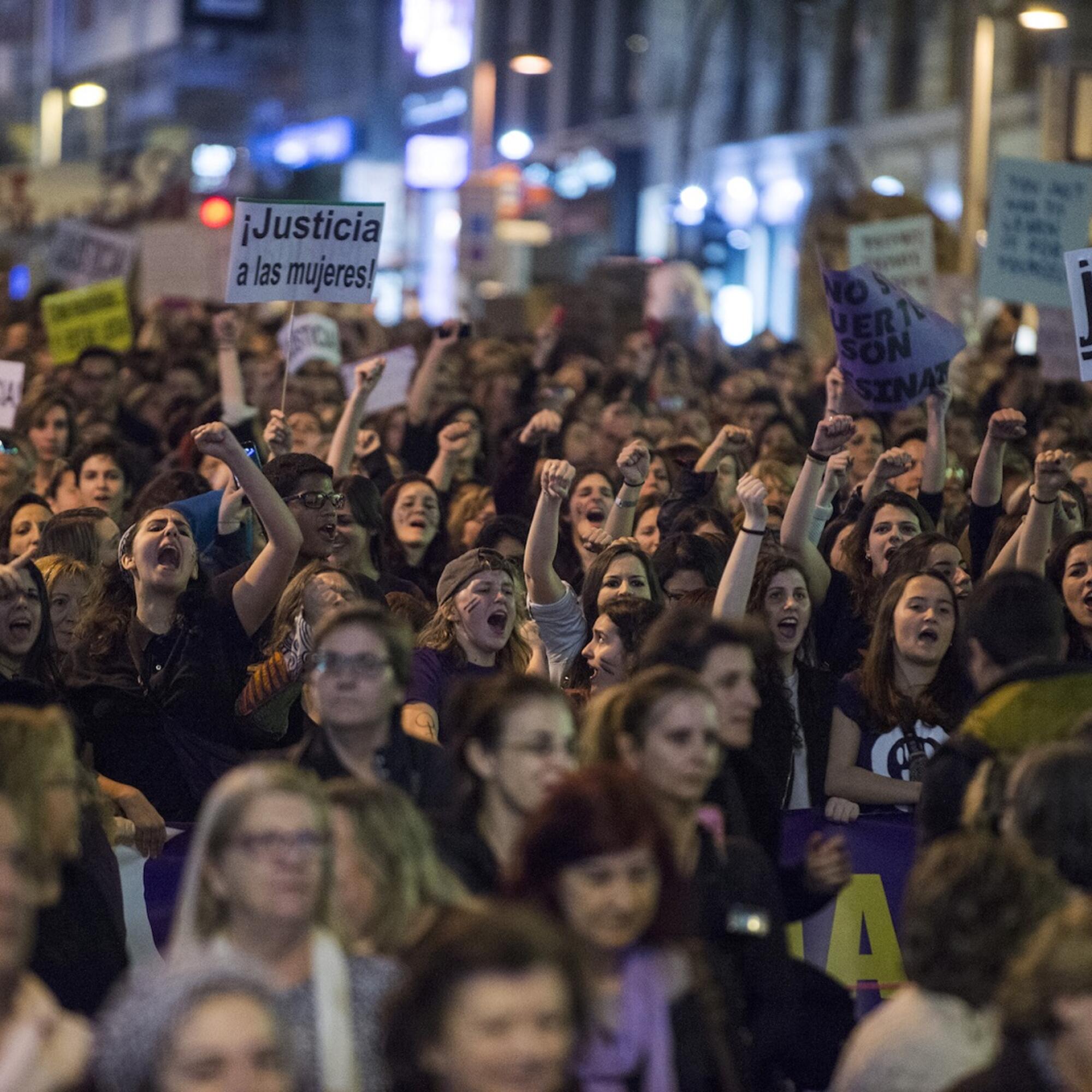 Mani feminista 8 marzo 2017