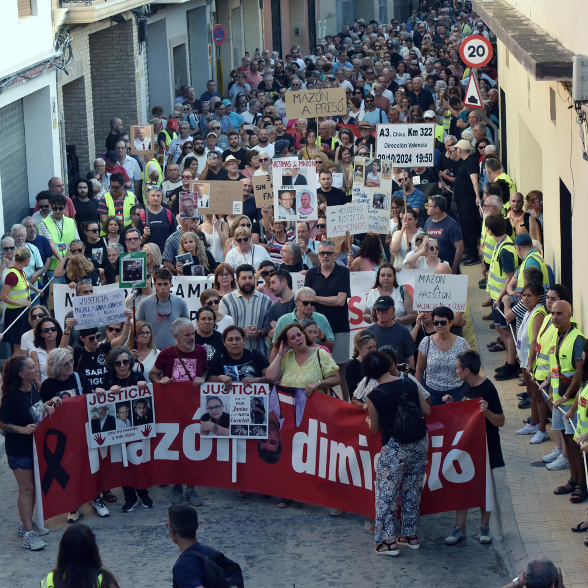Novena manifestación “Mazón dimissió” - 12