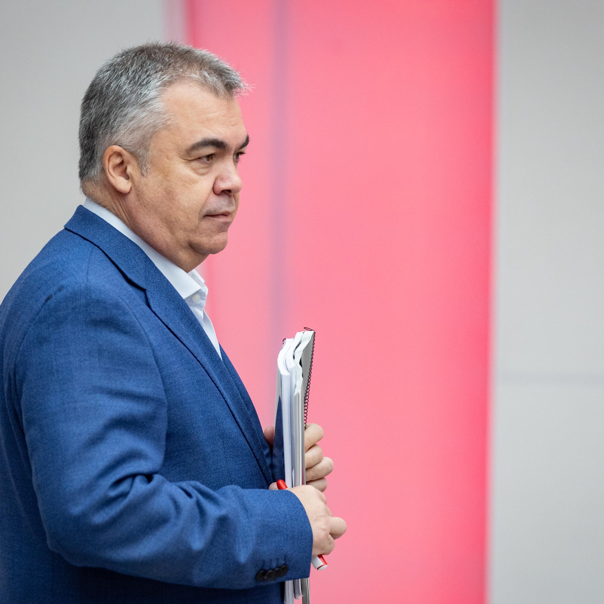 Santos Cerdán