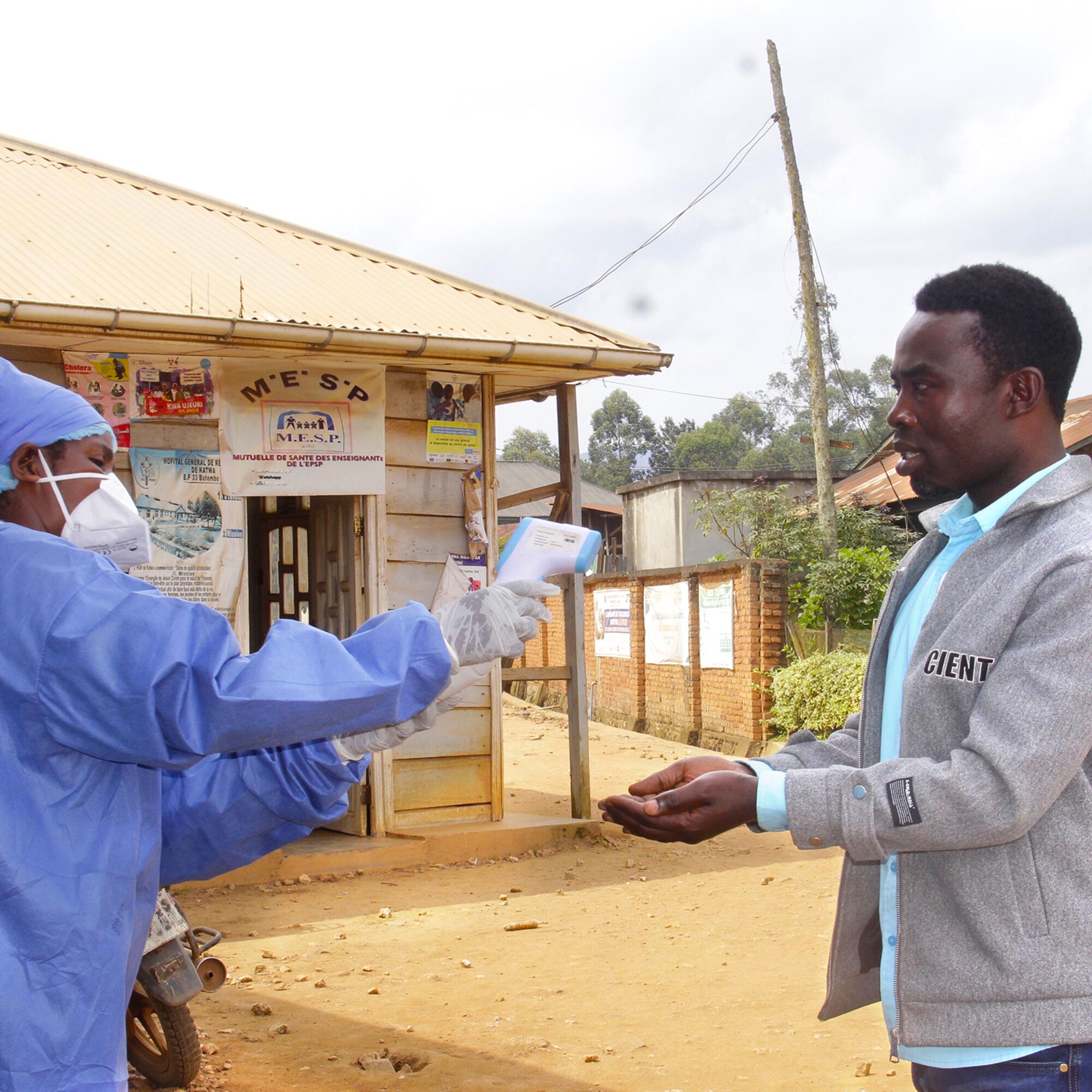 Controles sanitarios en Butembo, Kivu Norte.