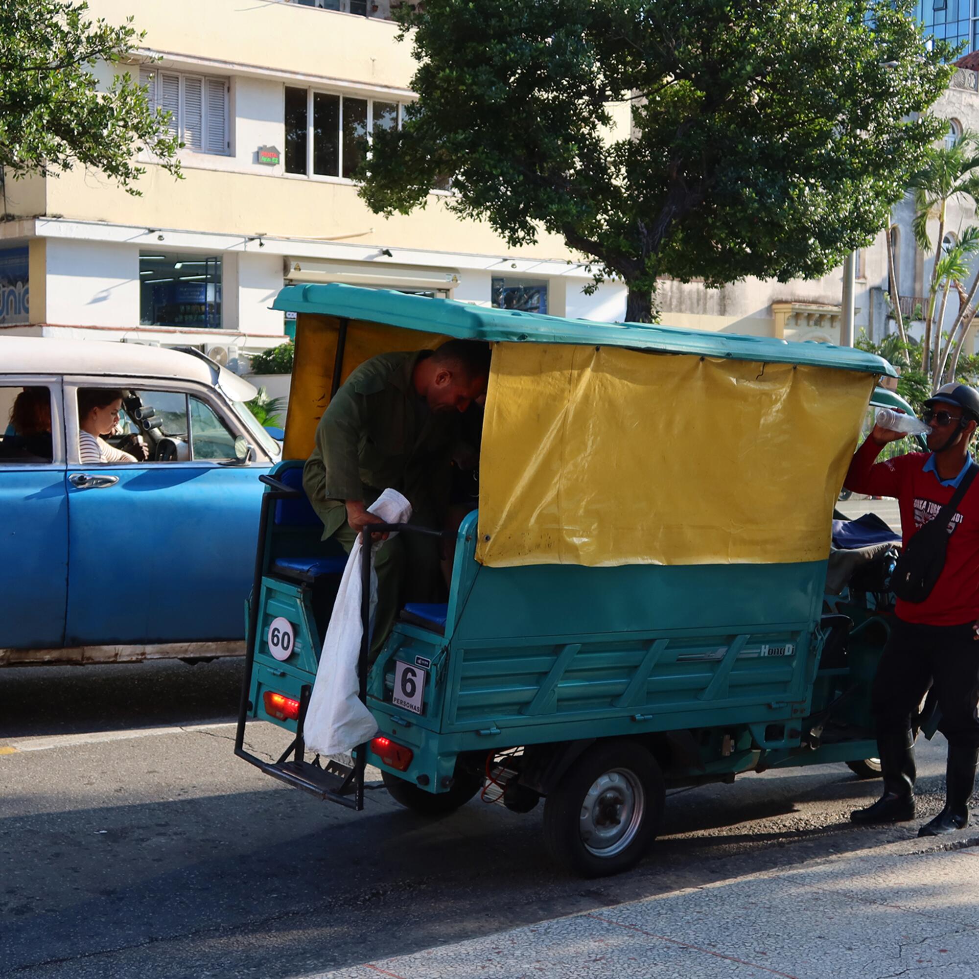 En estos días, solo hay transporte privado para desplazarse. La Habana. 