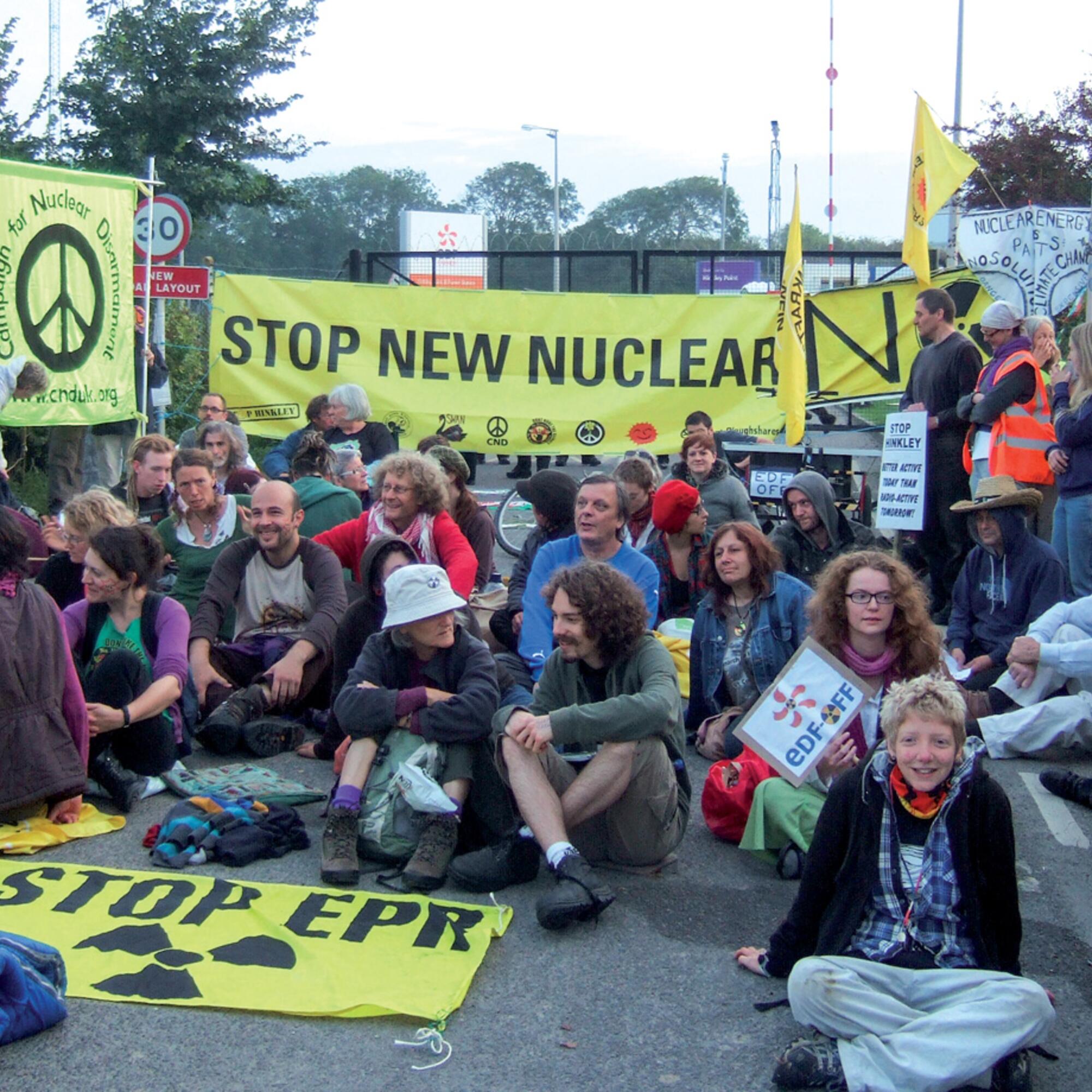 Sentada contra central nuclear Hinkley Point