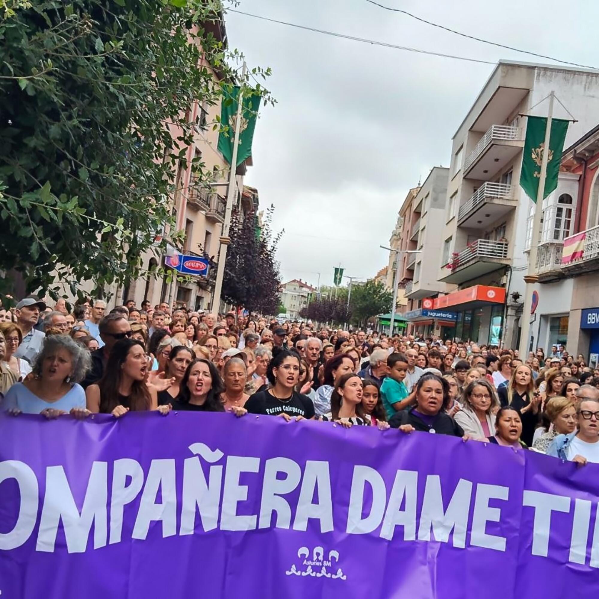 Manifestación Llanes asesinato machista