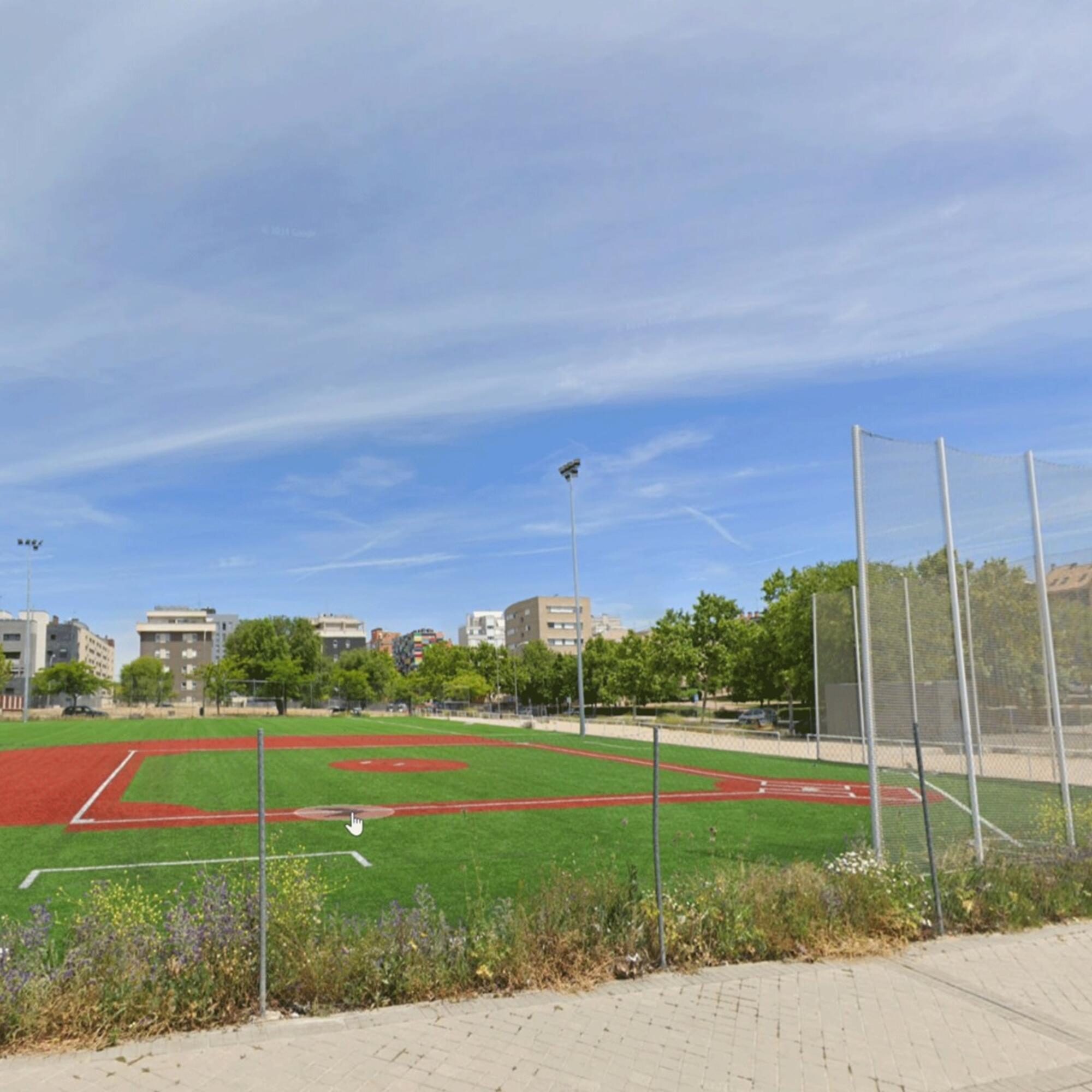 Campo de softball en Latina