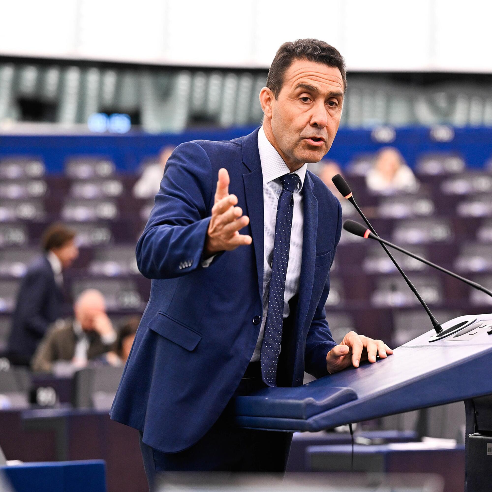 Roberto Vannacci Futuro Nacional