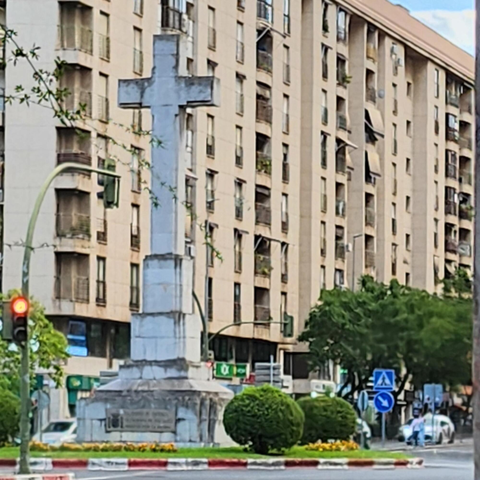 Cruz franquista de Cáceres