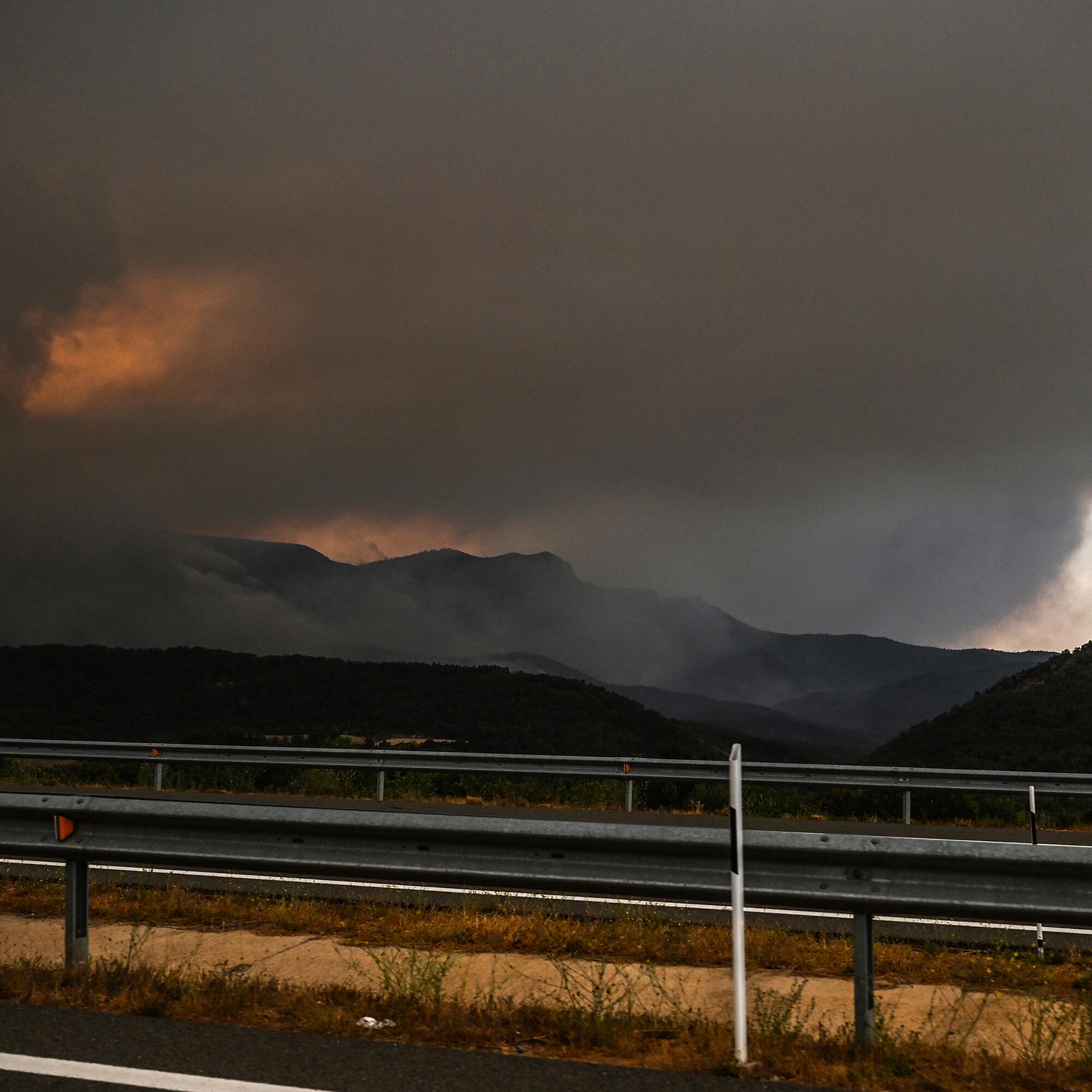 Incendio Riglos carretera - 3