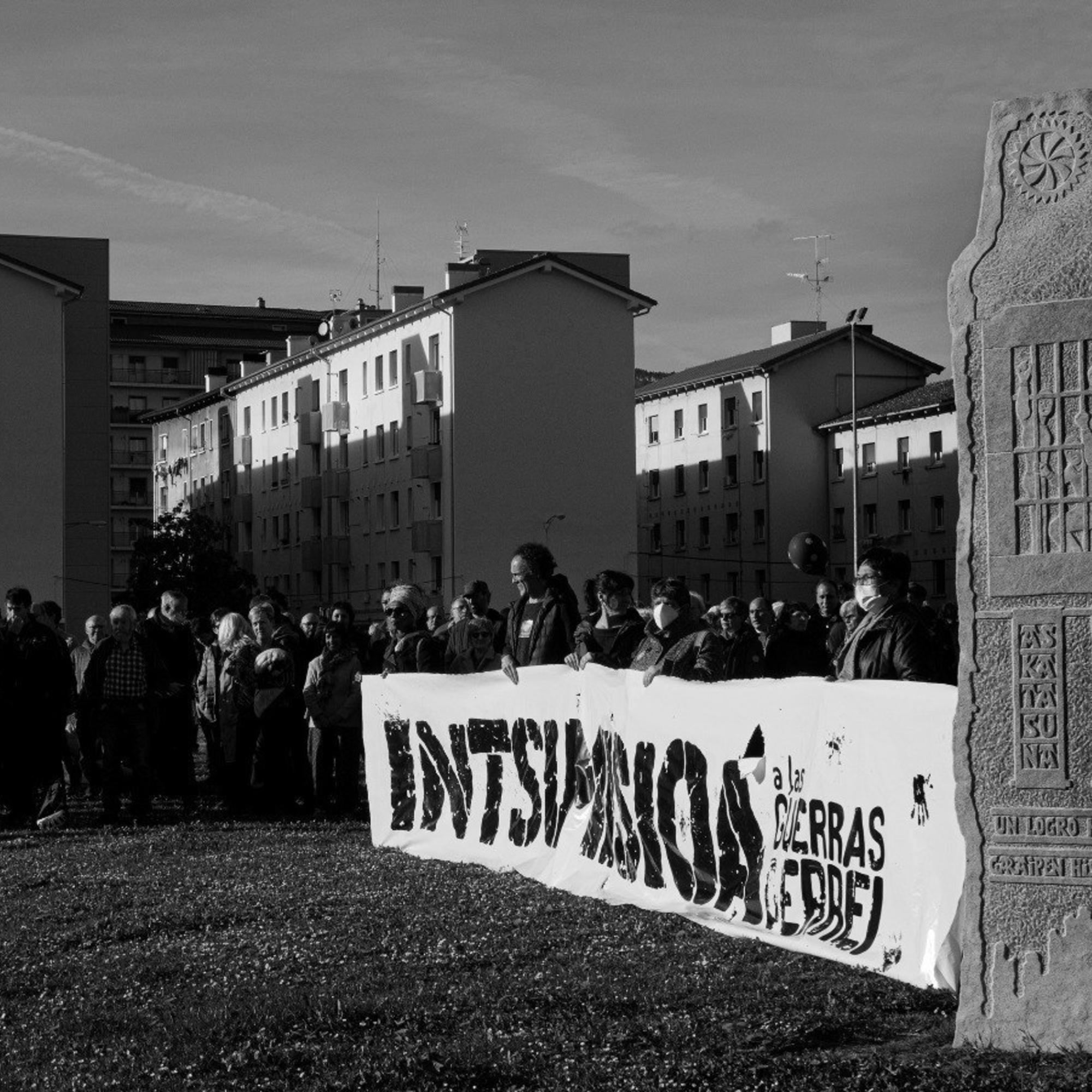 Manifestación por la insumisión a las guerras
