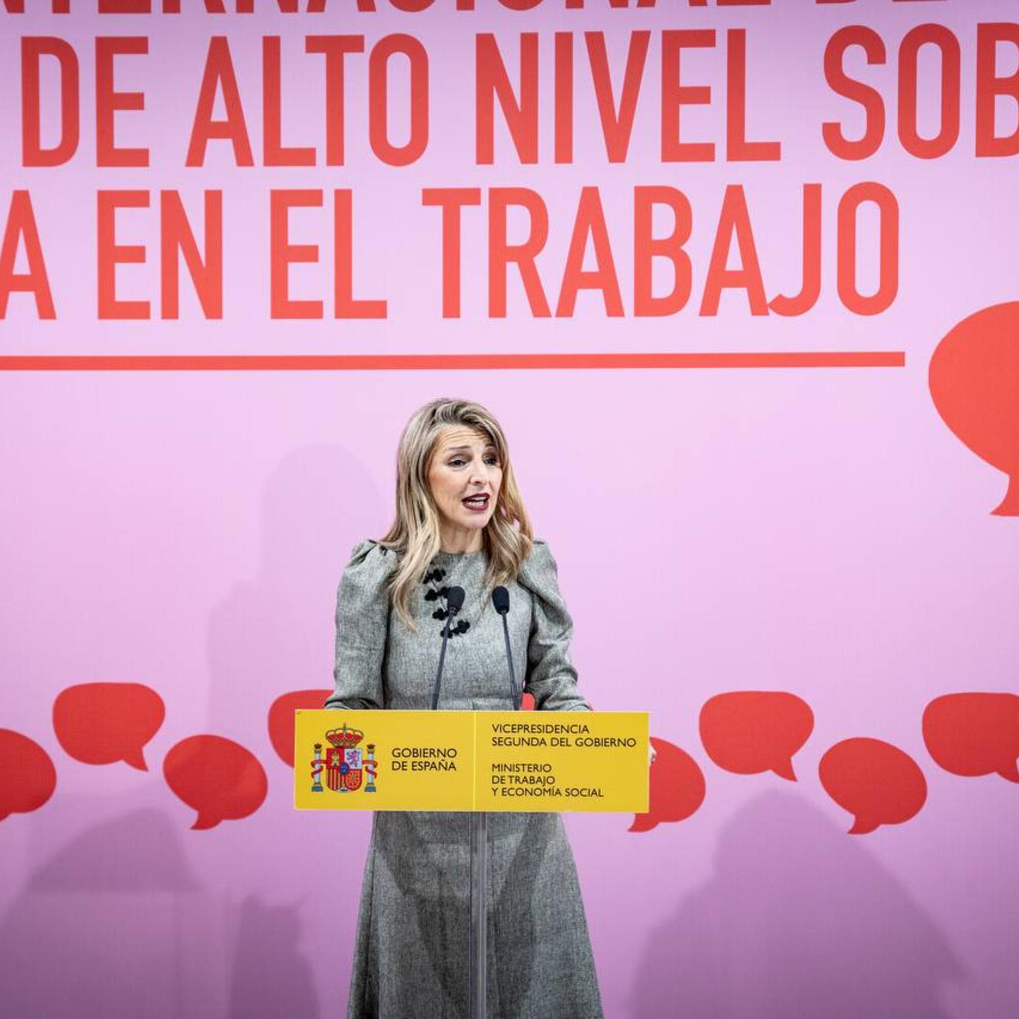 presentación informe democracia trabajo yolanda diaz 2
