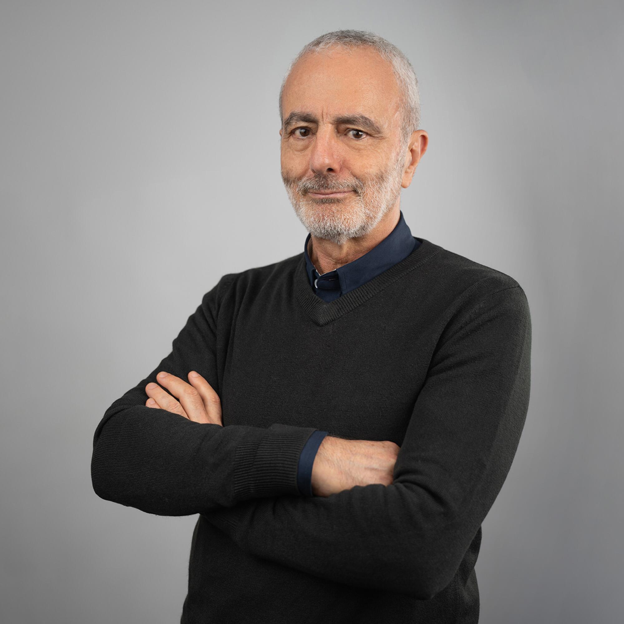 Farid Kahhat  - 1