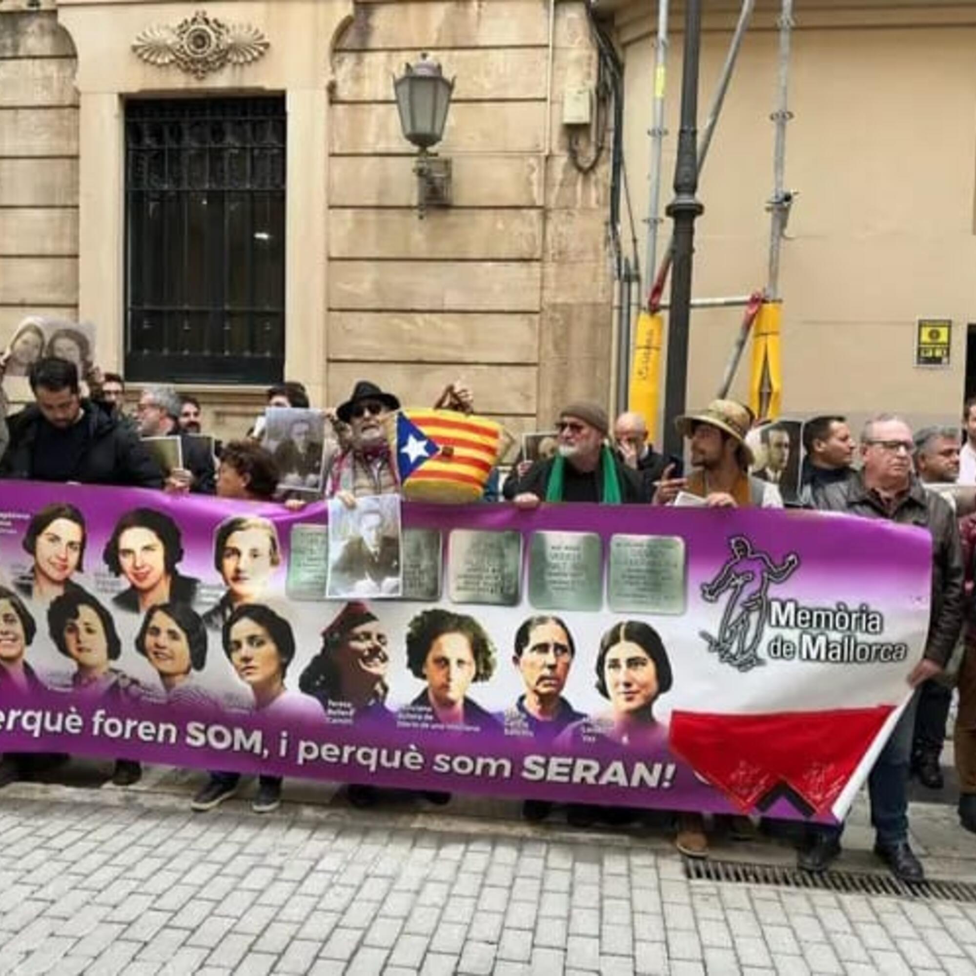 Concentracion derogacion ley memoria historica Palma 