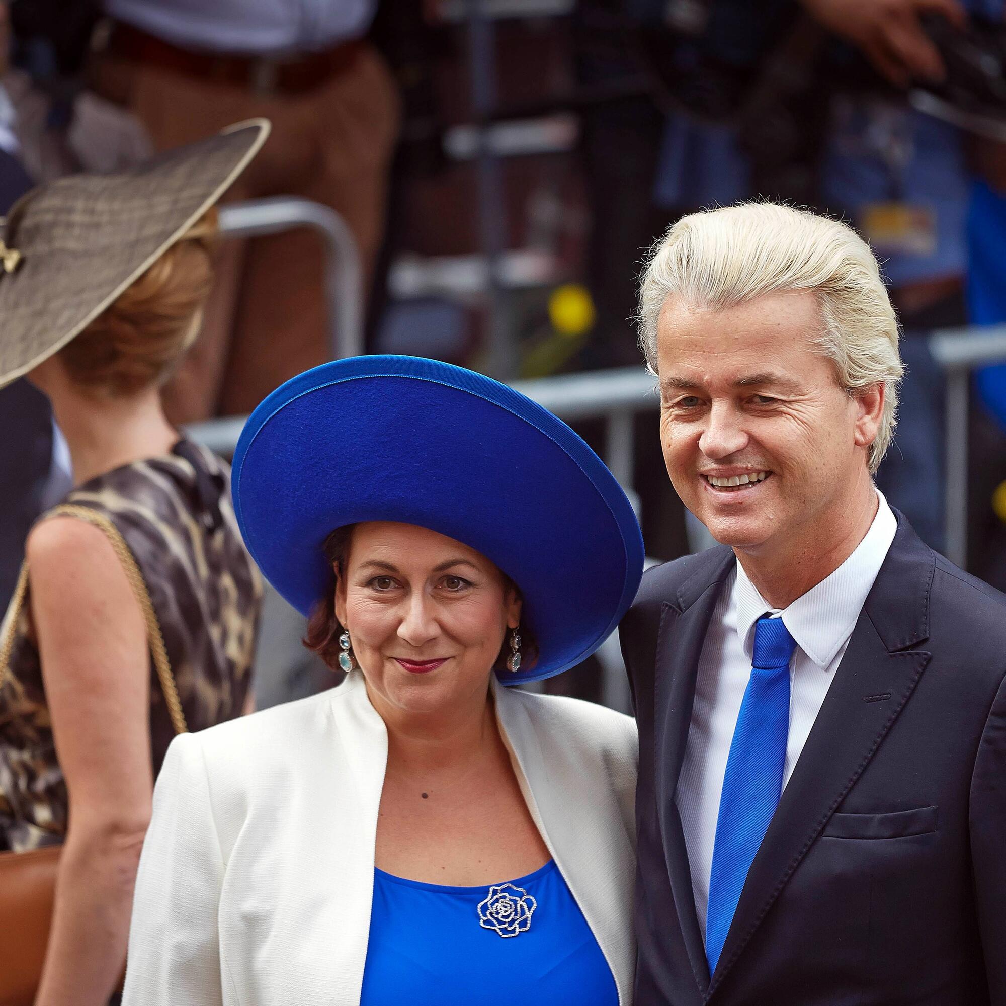 El líder ultraderechista Geert Wilders con su esposa, Krisztina Marfai, en 2014.