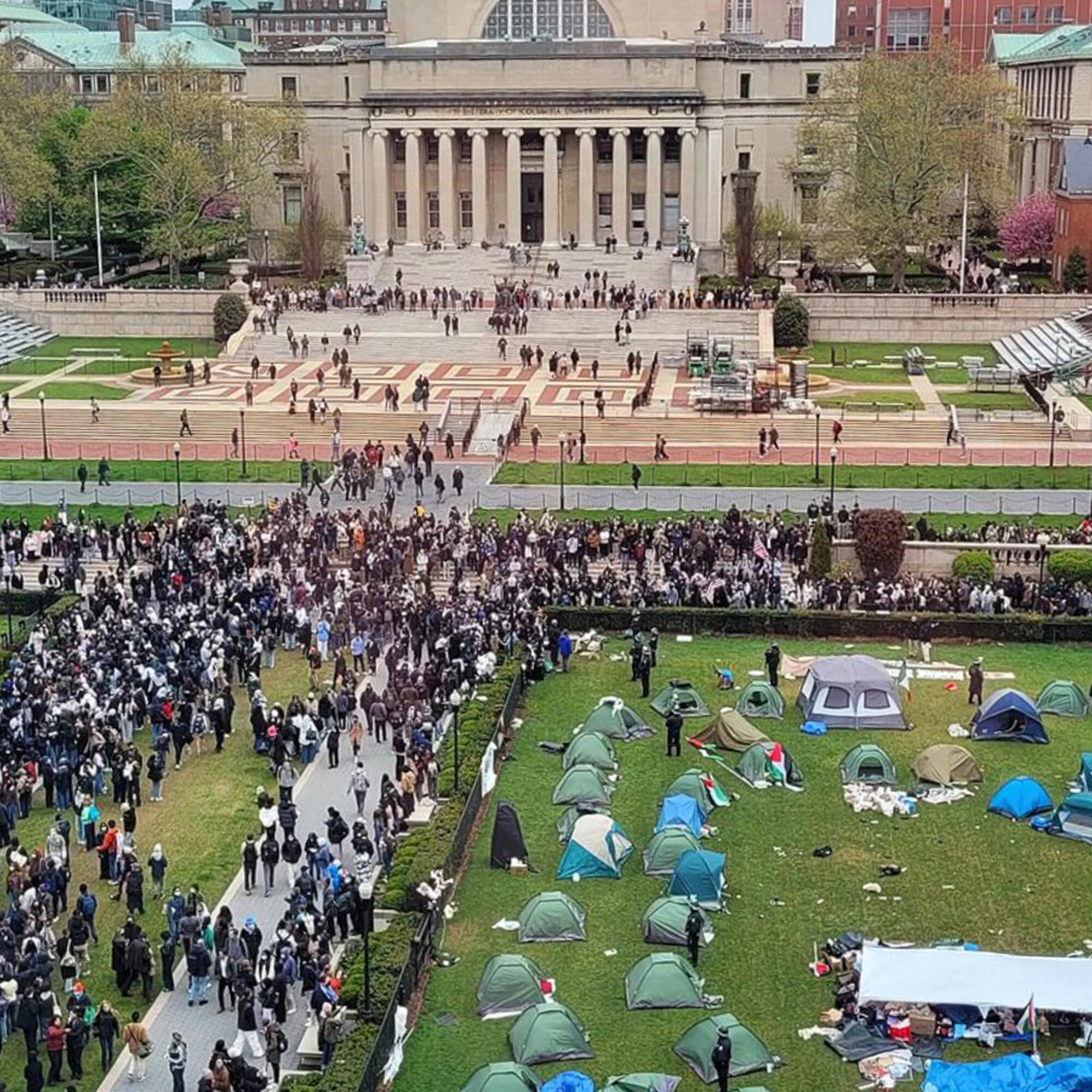 Campamento de solidaridad con Gaza en la Universidad de Columbia. Dos de los participantes en estas protestas han sido detenidos y en proceso de deportación.