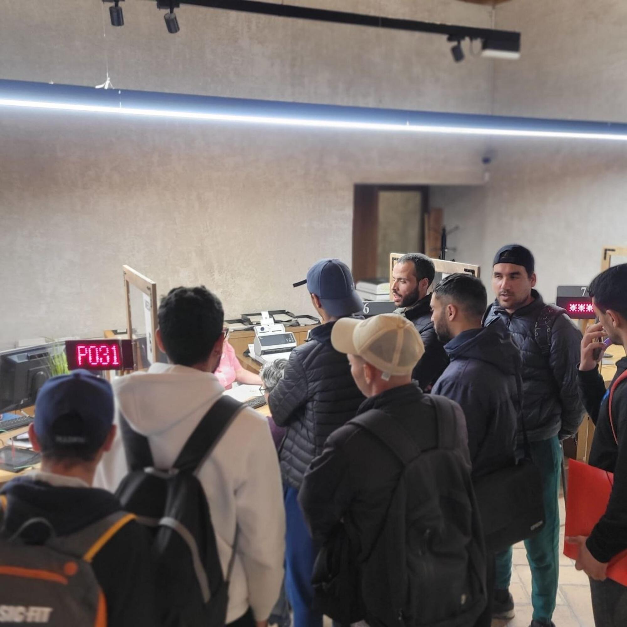 Negu Gorriak/Derecho a Techo intentó el empadronamiento social de 30 personas el pasado 9 de abril