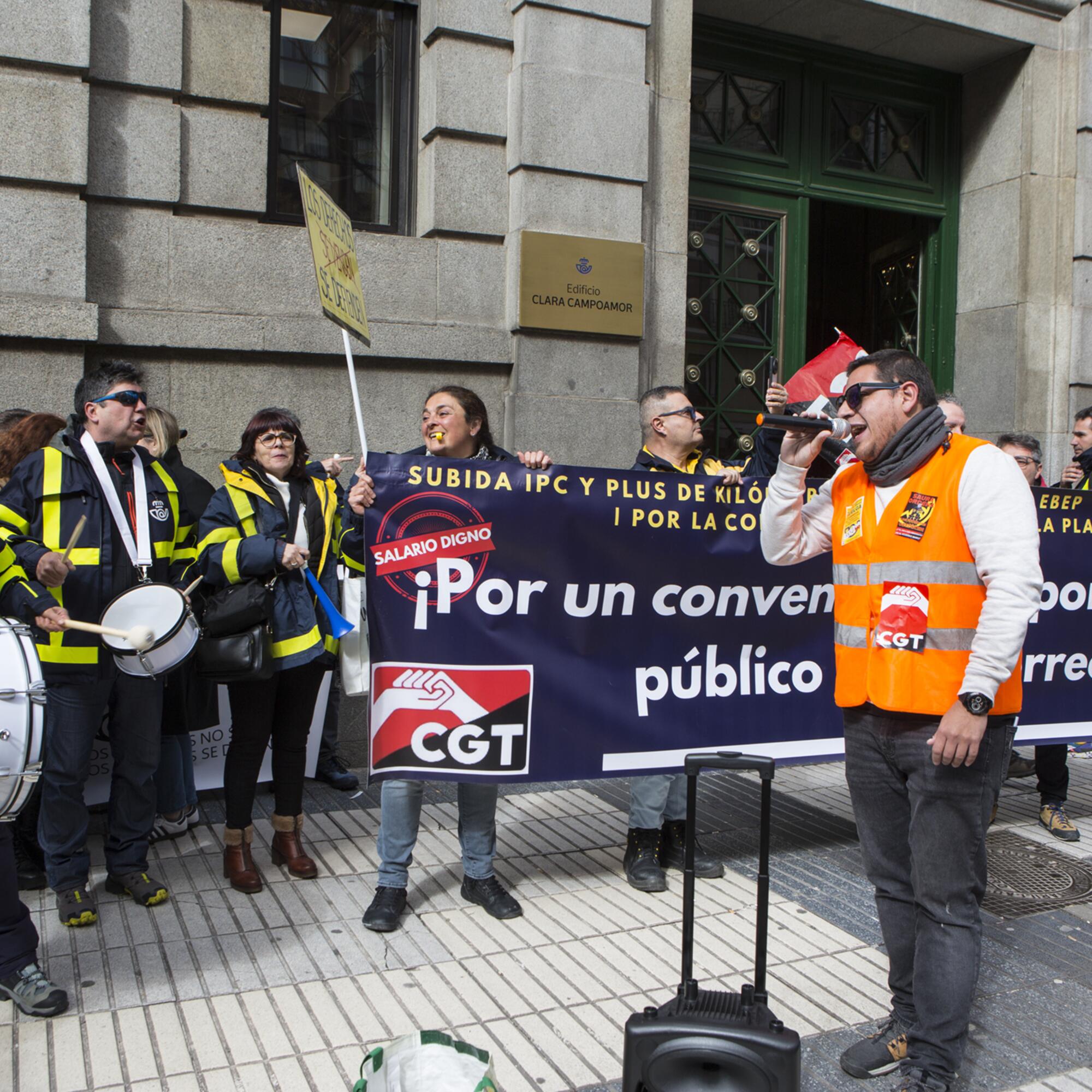 Huelga de Correos_concentración en la Sede Central - 4