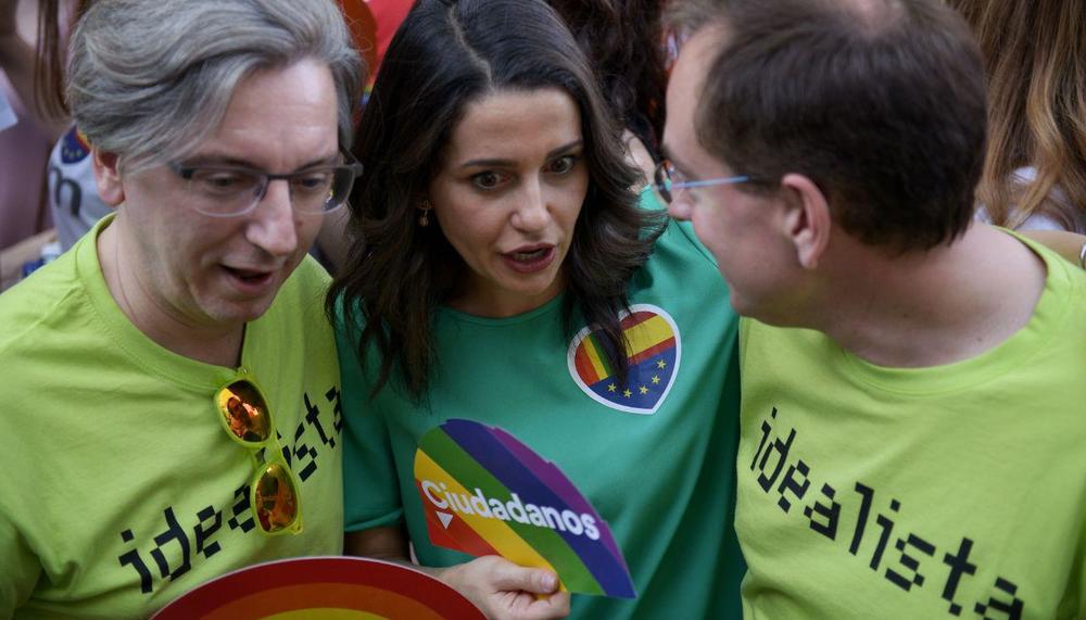 https://www.elsaltodiario.com/uploads/fotos/h1000/9234acb5/arrimadas.jpg?