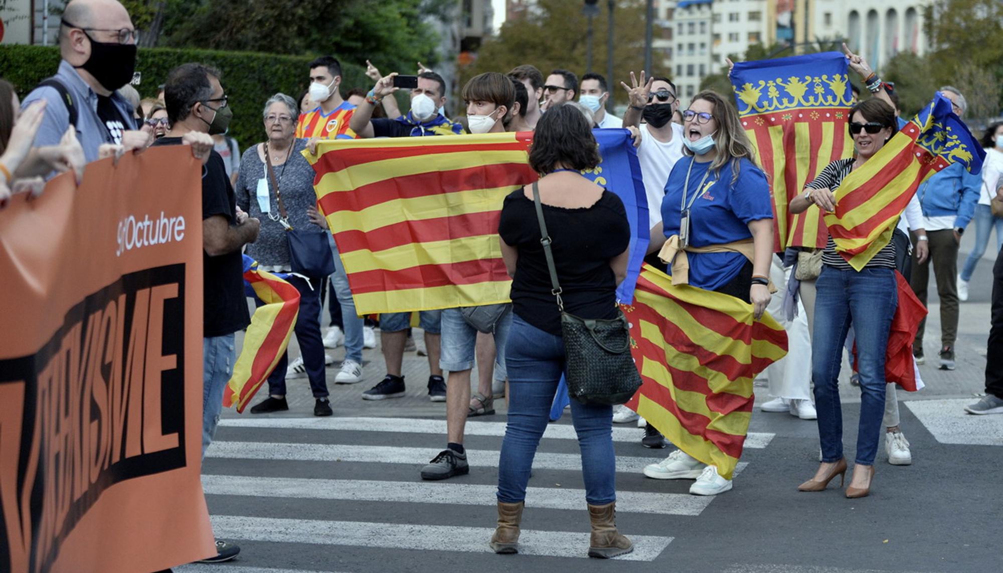 Manifestaciones por el 9 d'Octubre Diada del País Valencià - 3