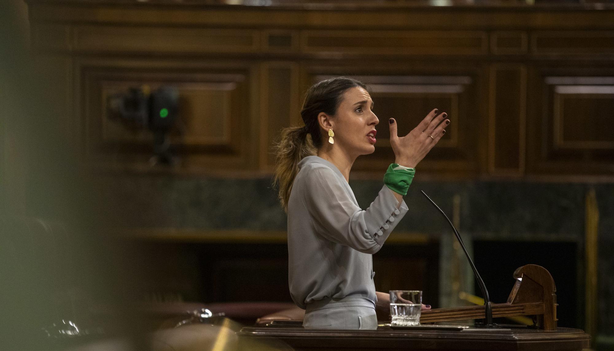 Congreso votacion Ley trans reforma aborto - 15 Irene Montero Tribuna