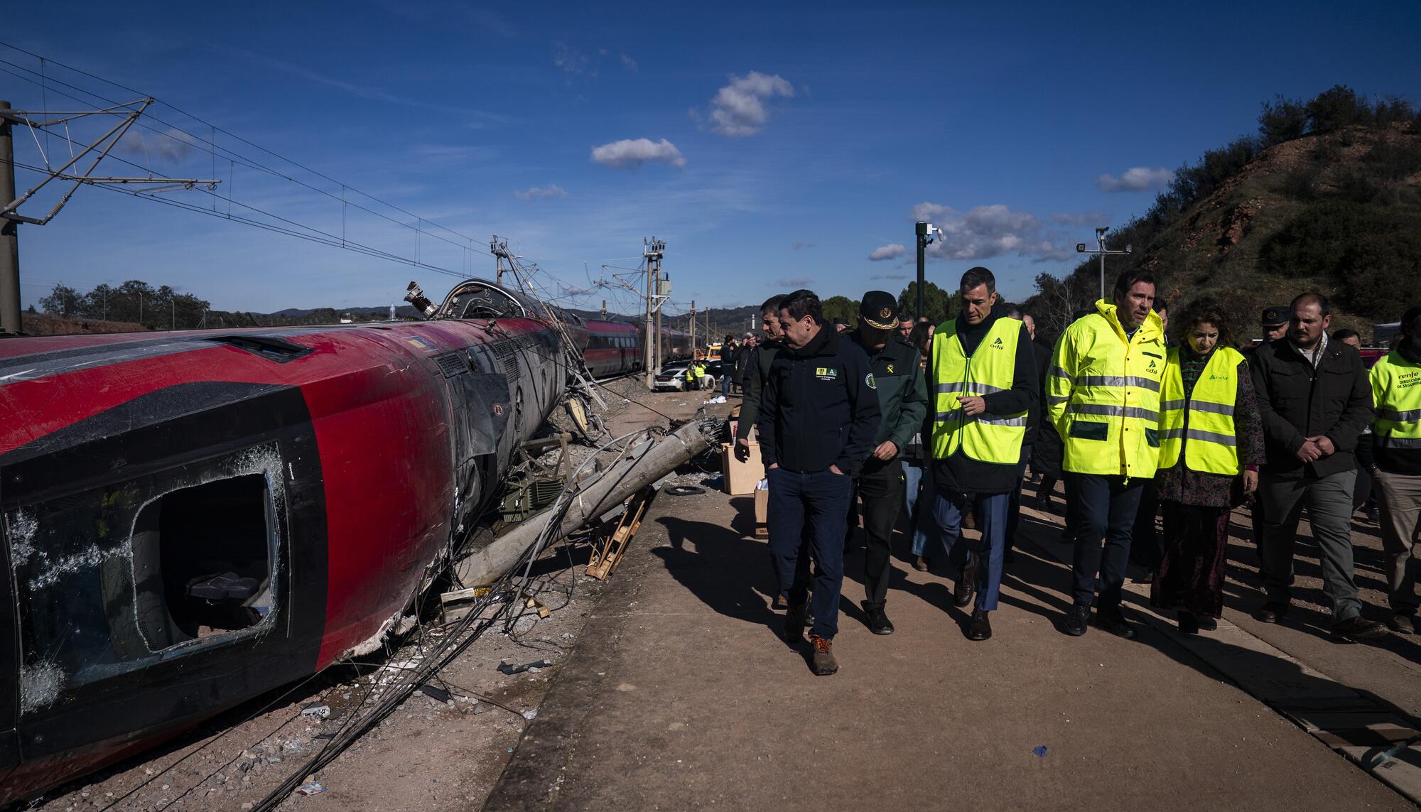Adamuz instituciones