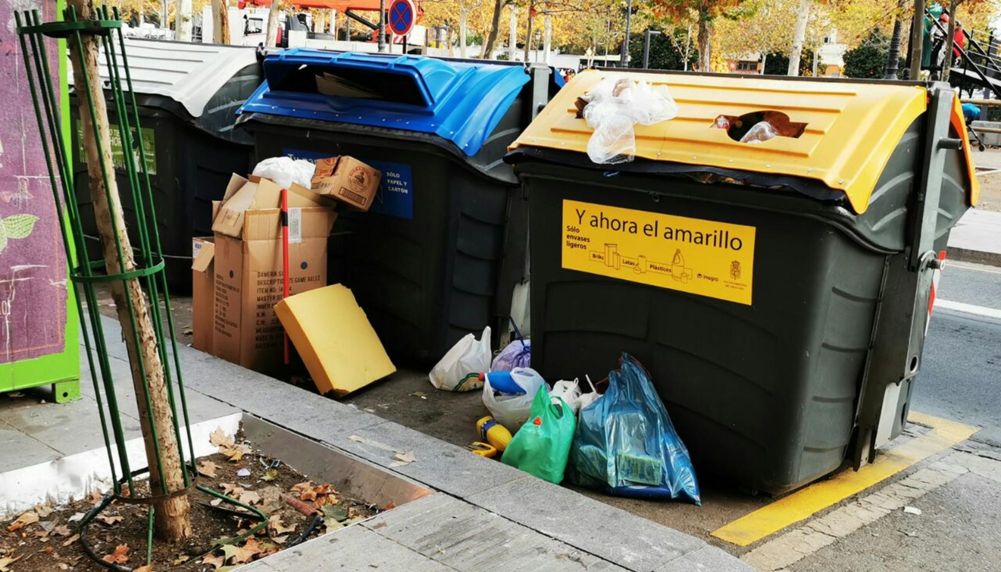 Contenedores reciclaje en Granada