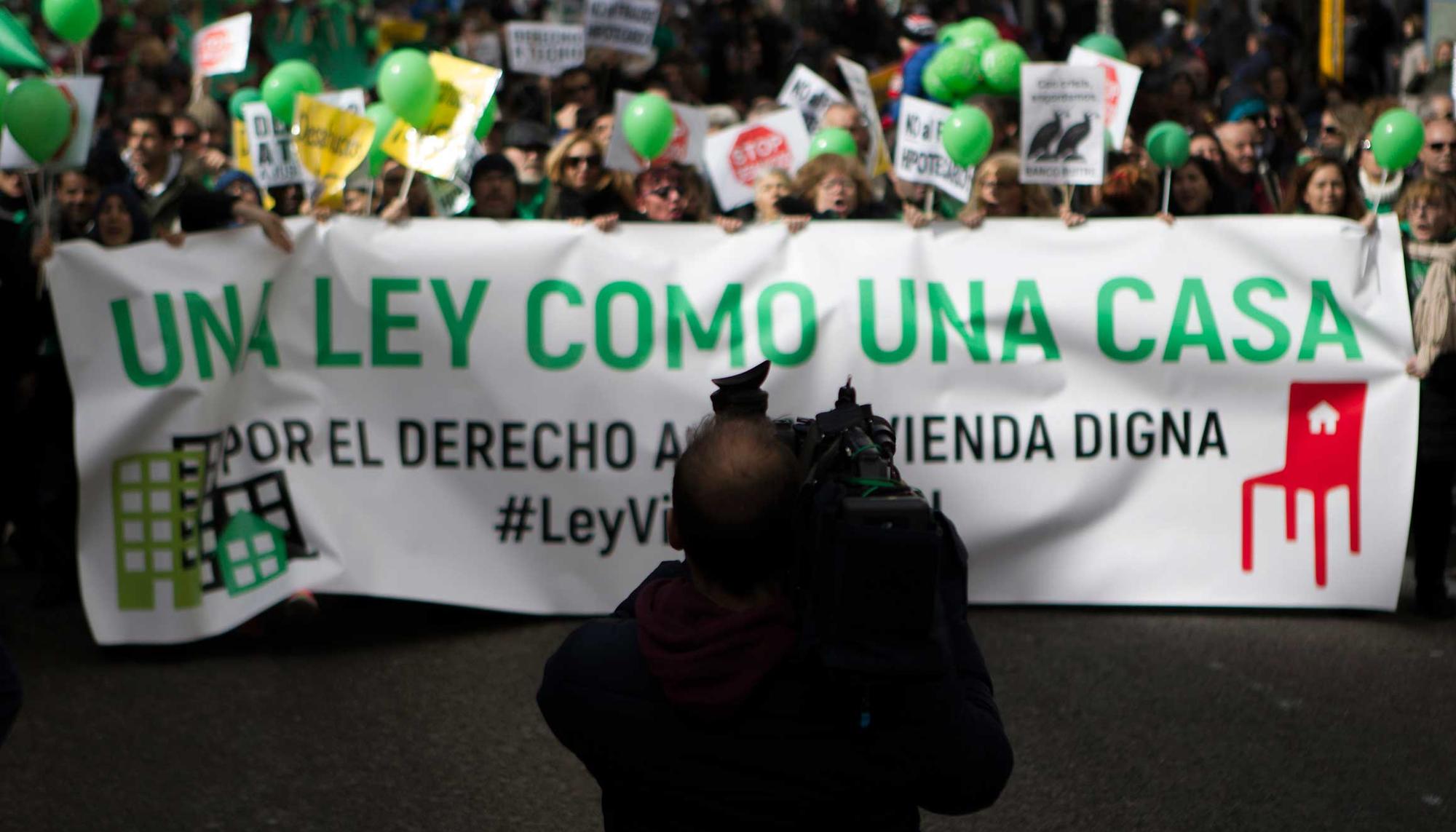 Periodista en manifestación de la PAH