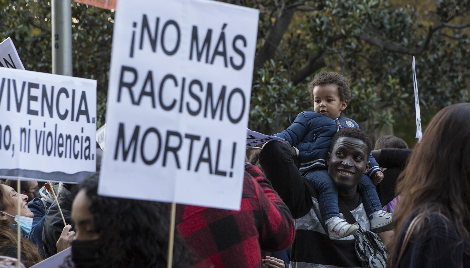 Manifestación antirracista en Madrid: Contra la violencia racista y los delitos de odio - 1