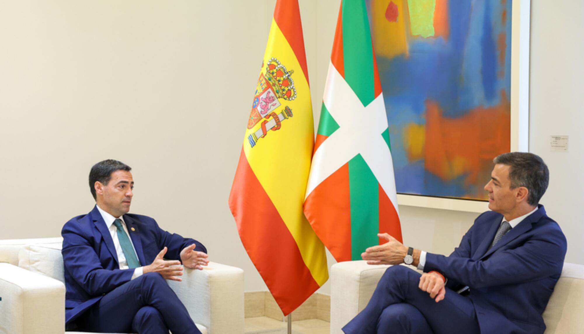 Imanol Pradaes Pedro Sanchez