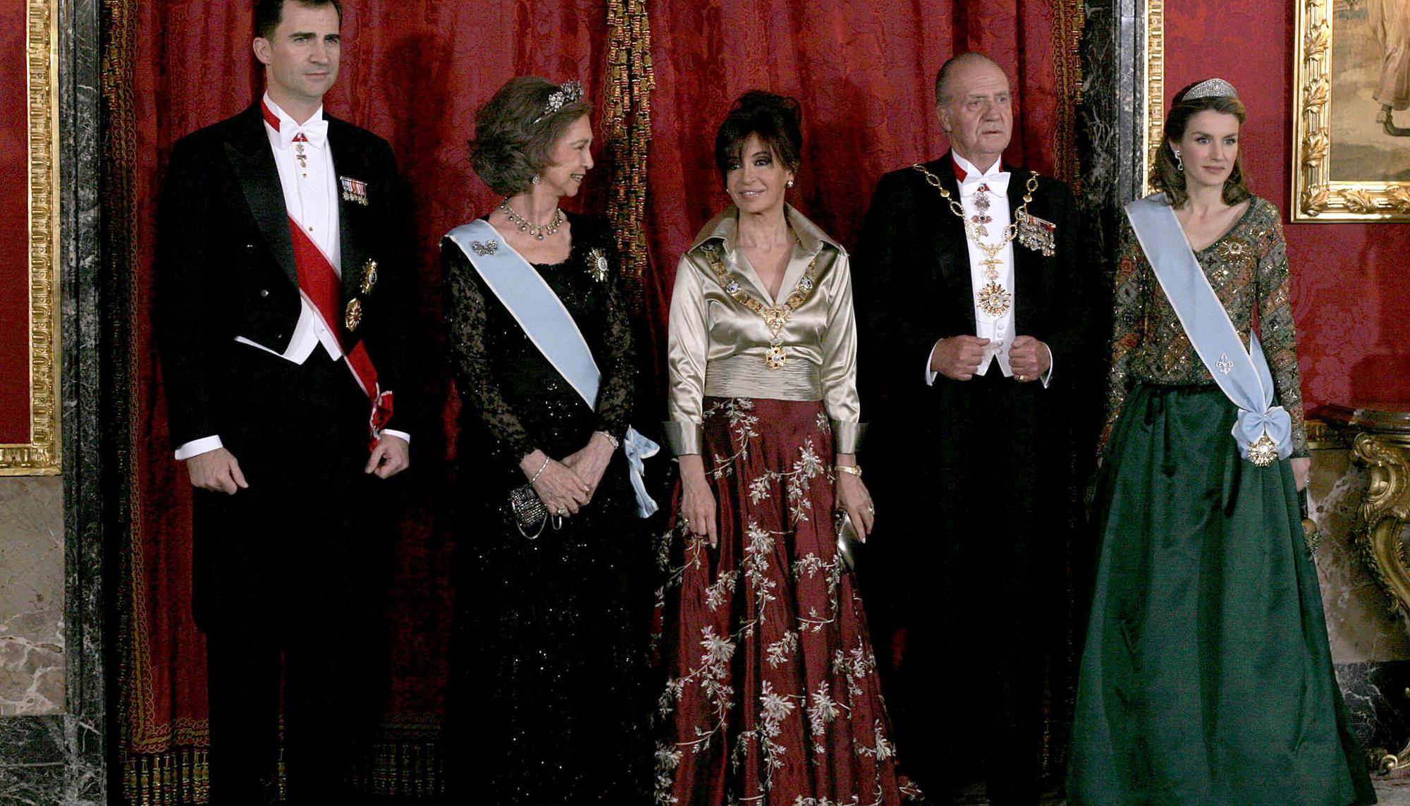 Cristina Fernández de Kirchner reyes Juan Carlos Letizia Felipe VI