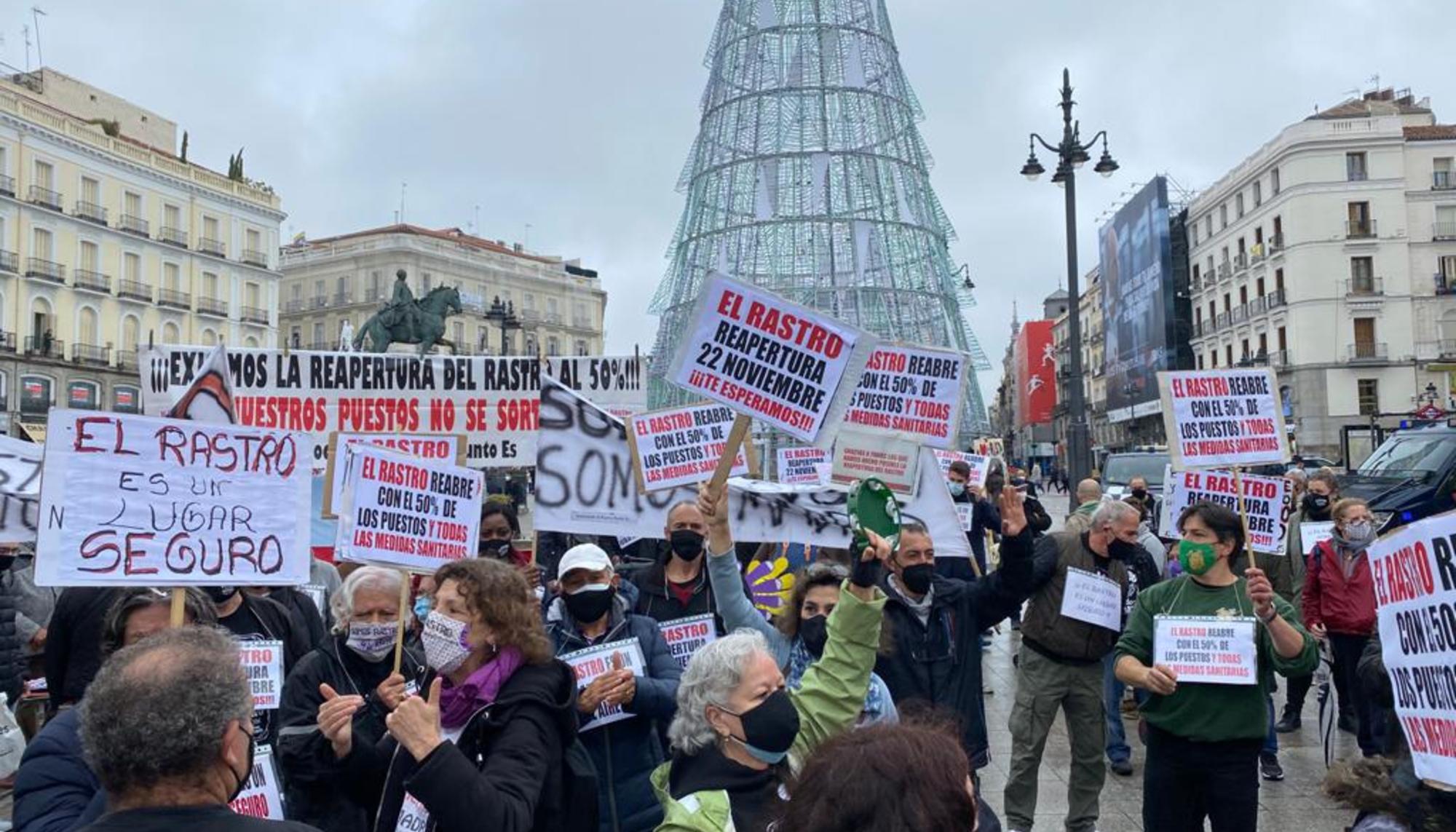 Manifestación por la reapertura de El Rastro 5