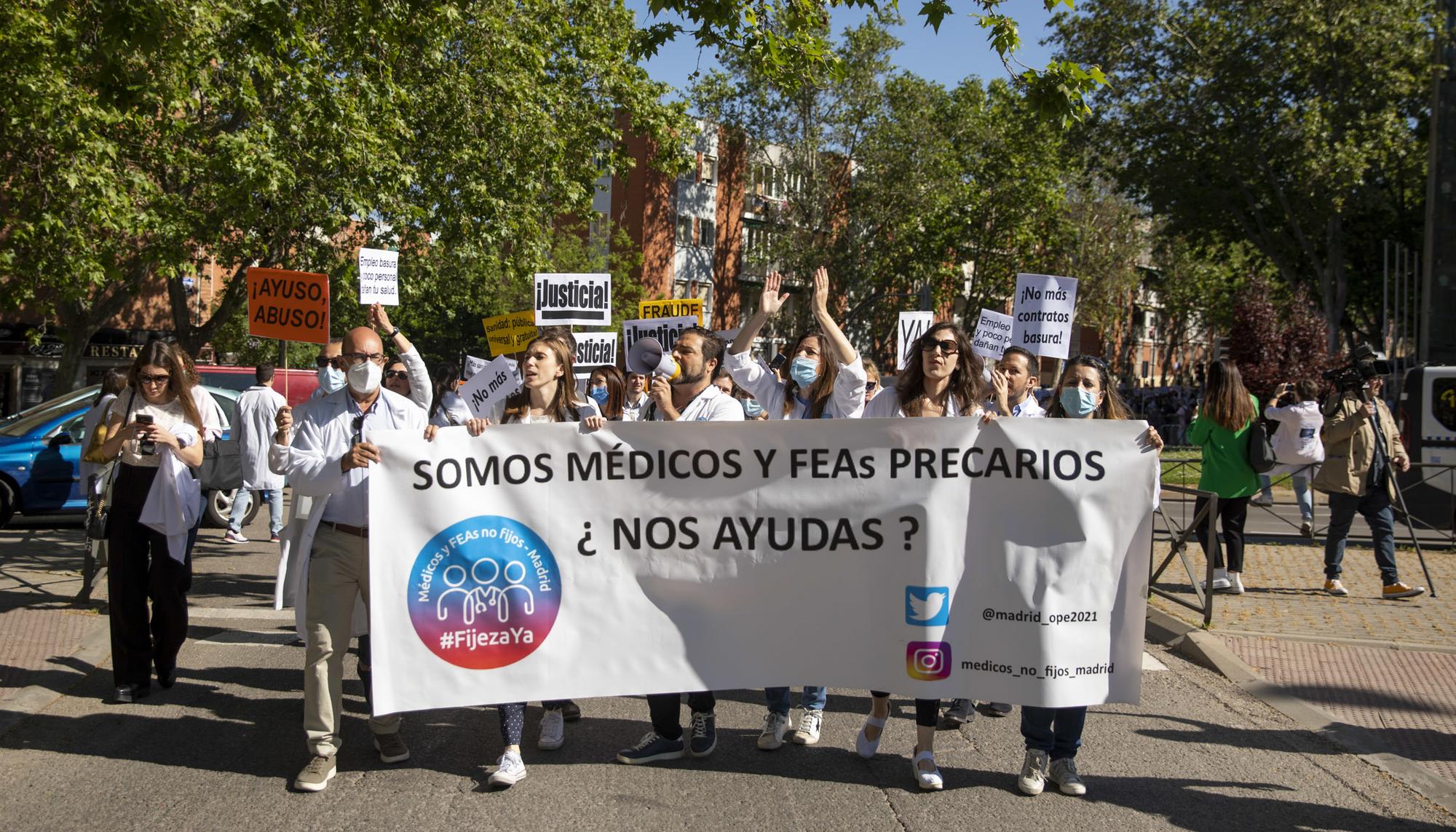 Huelga de medicos contra la temporalidad - 1