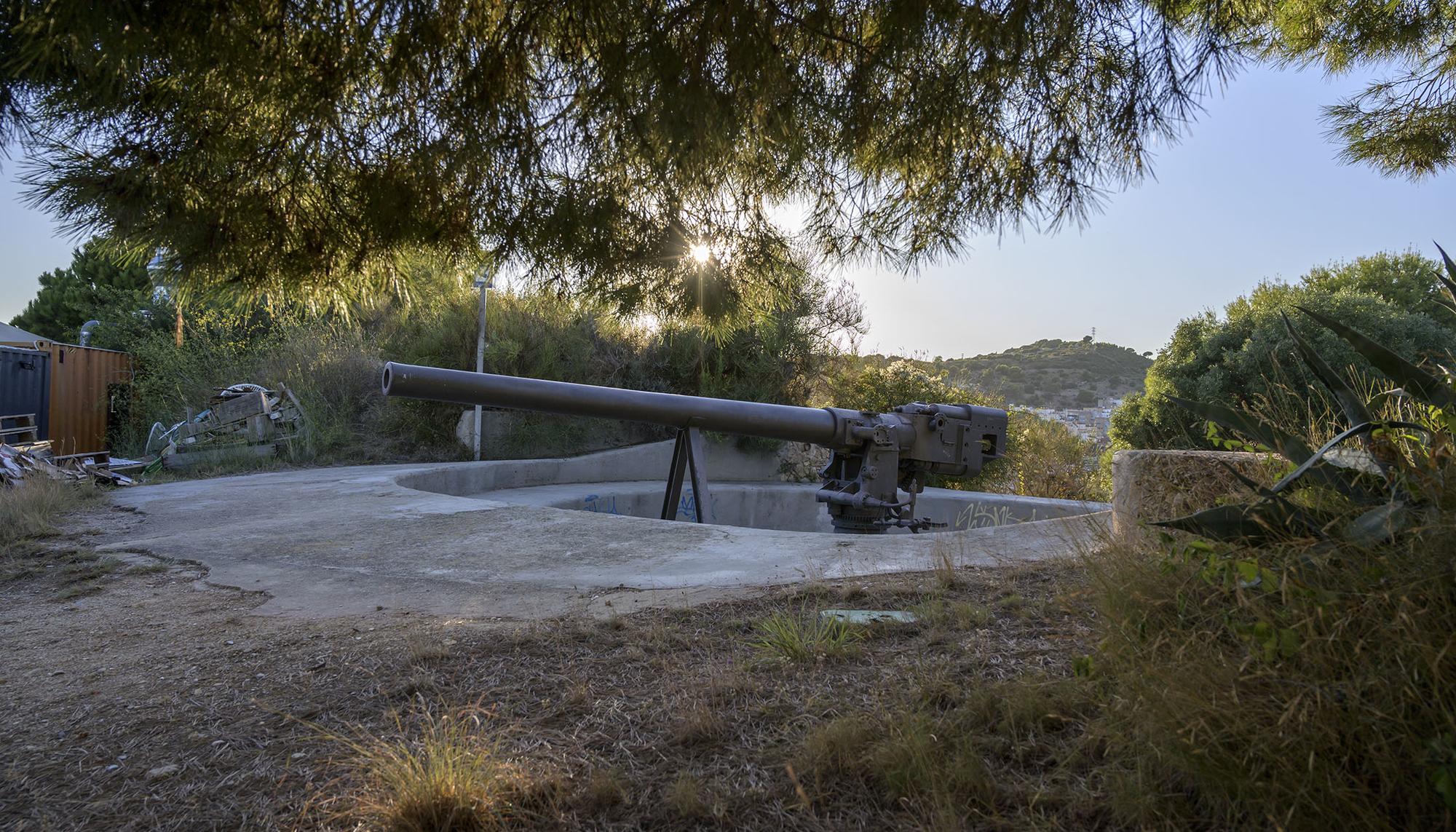 Cañon republicano guerra civil bombardeo Barcelona