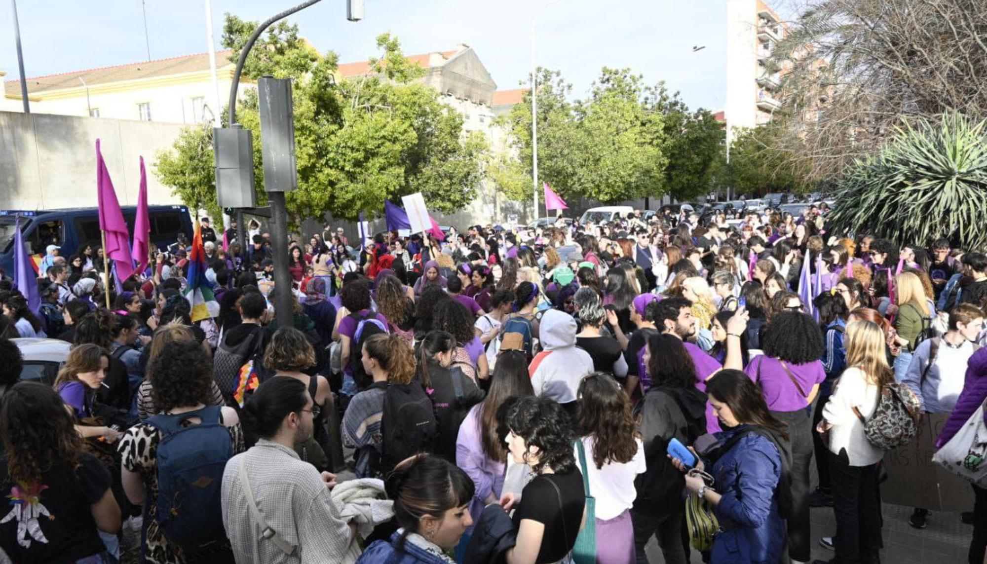 Arranca la manifestación del 8M en Valencia