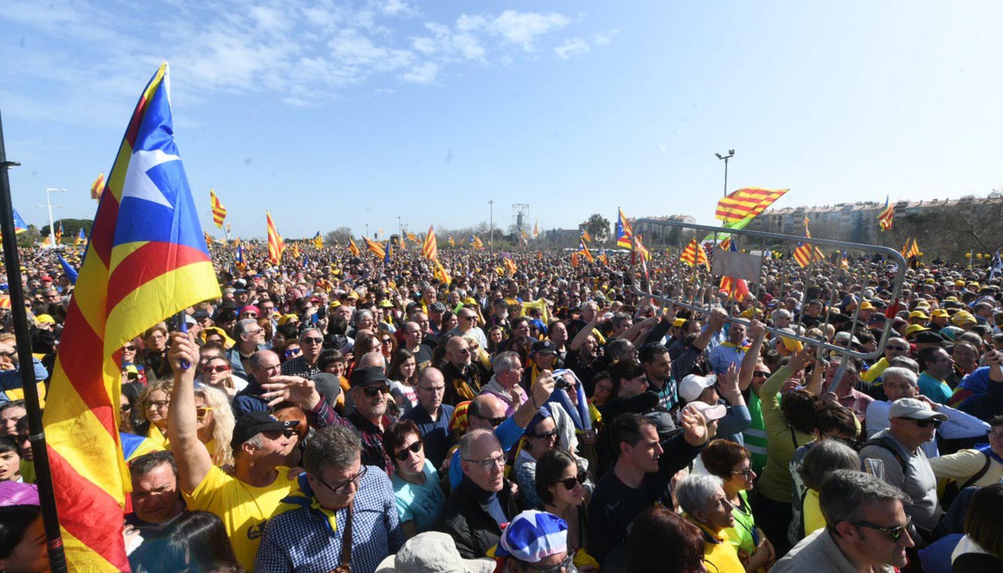 mitin puigdemont perpiñan 2