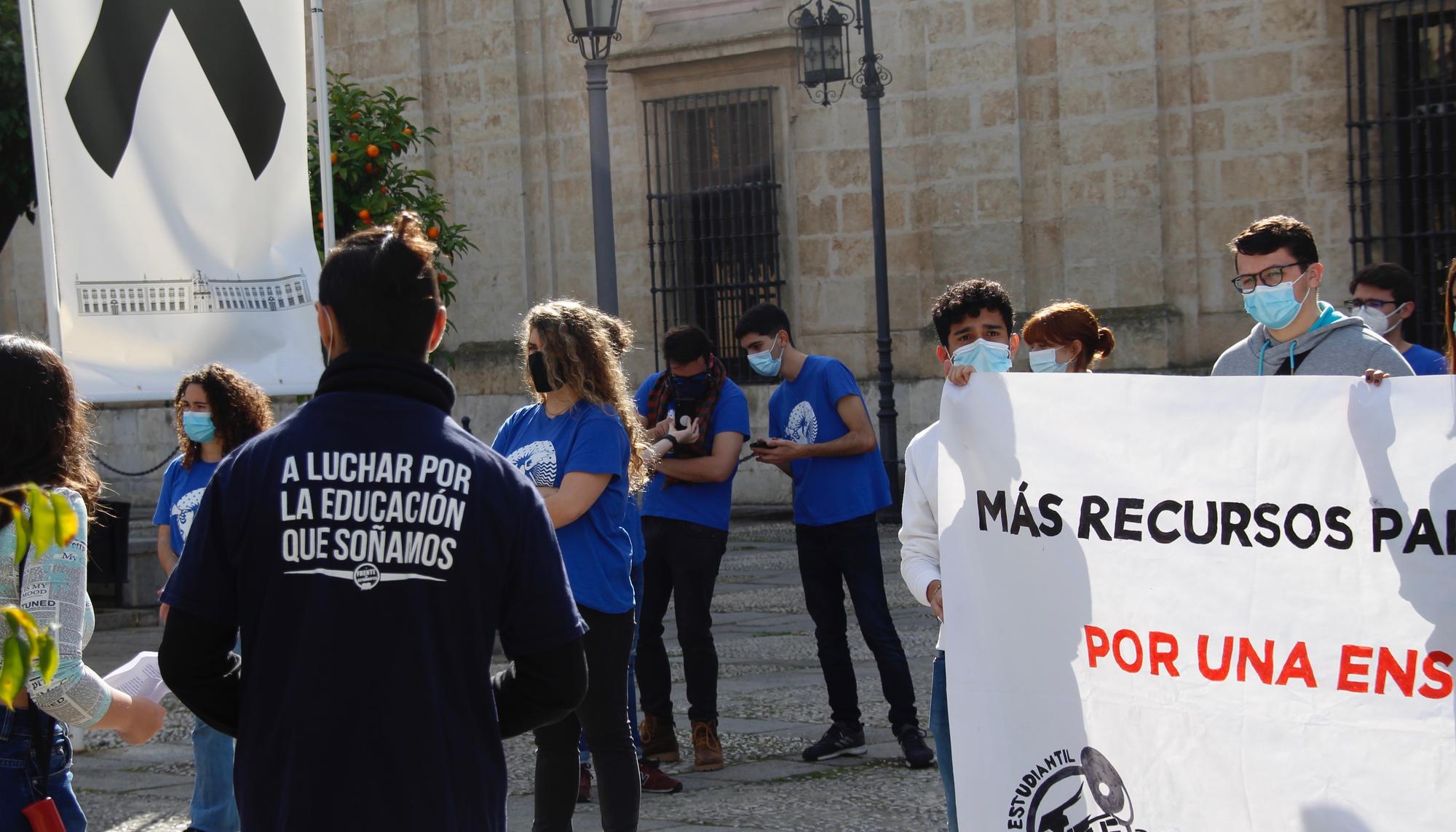 Concentración estudiantes rectorado 6