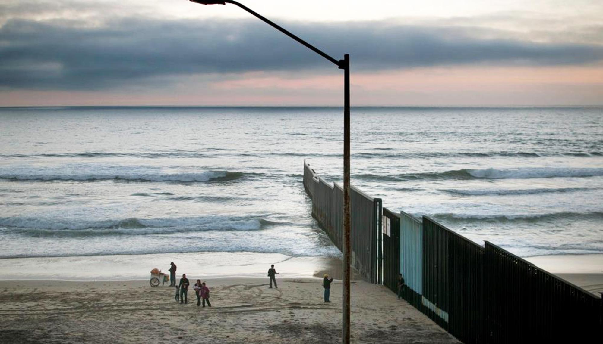 Muro fronterizo Estados Unidos-México