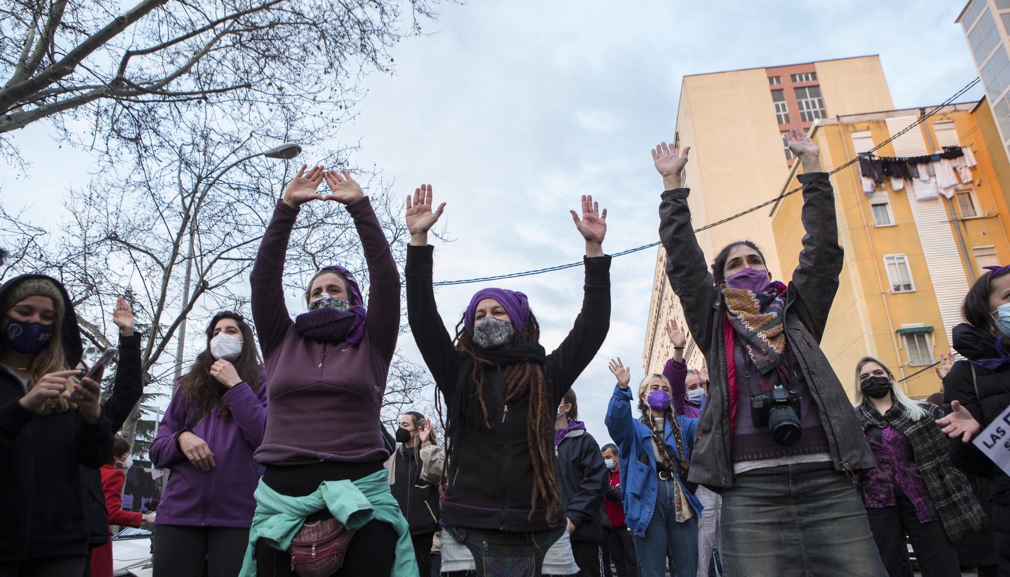 Concentración en el mural feminista de Ciudad Lineal el 8M - 5