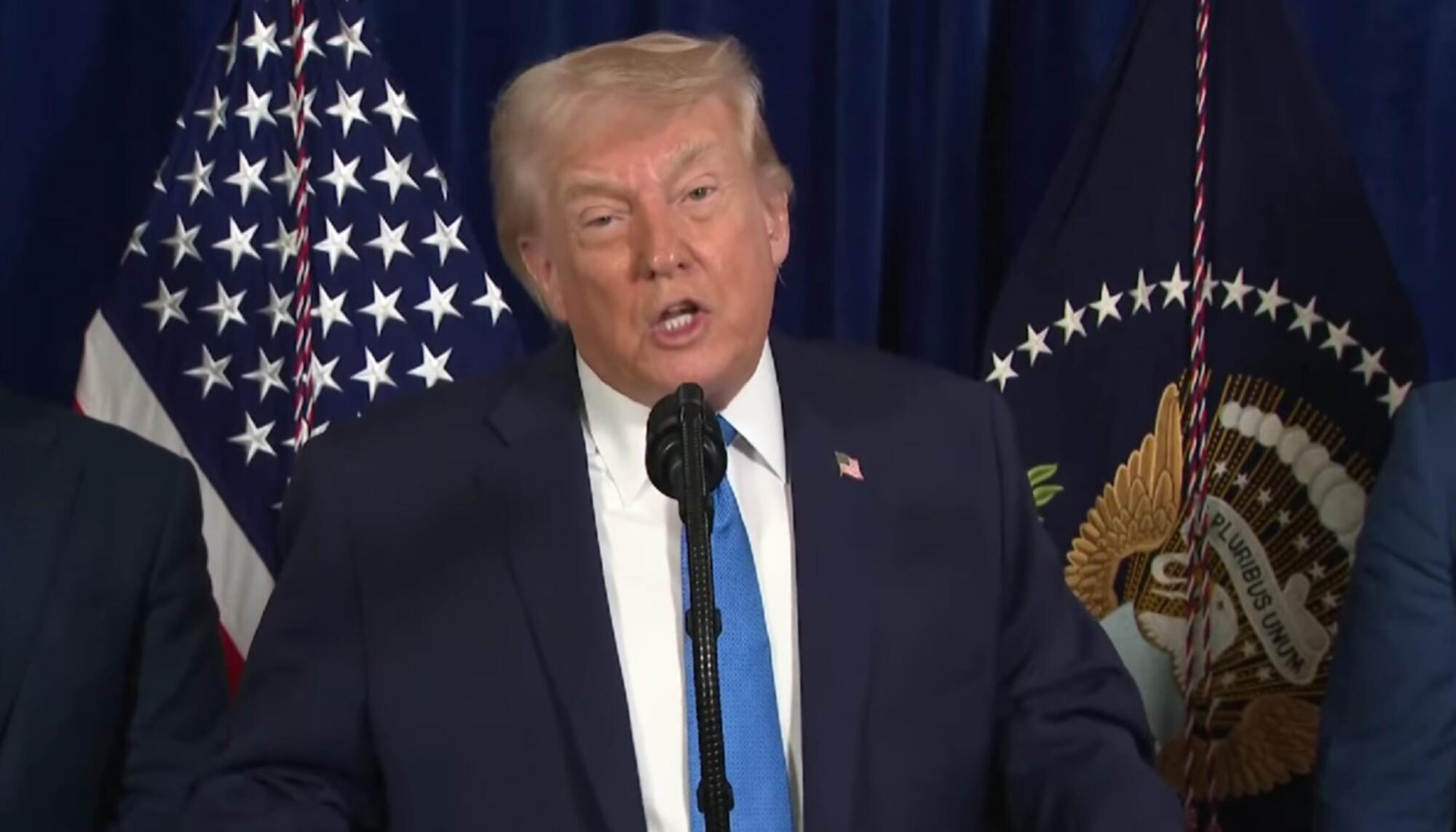 Trump rueda de prensa maduro