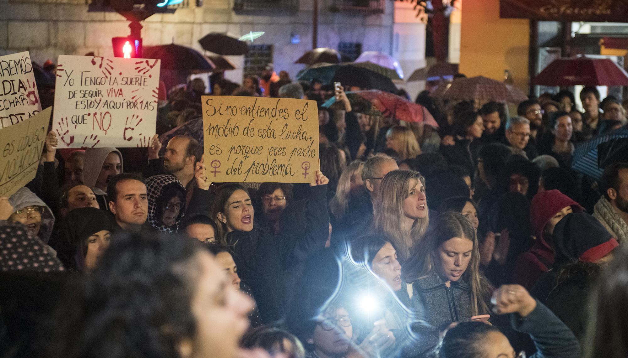 Manifestacion contra la sentencia del 'caso Manresa' en Madrid - 9