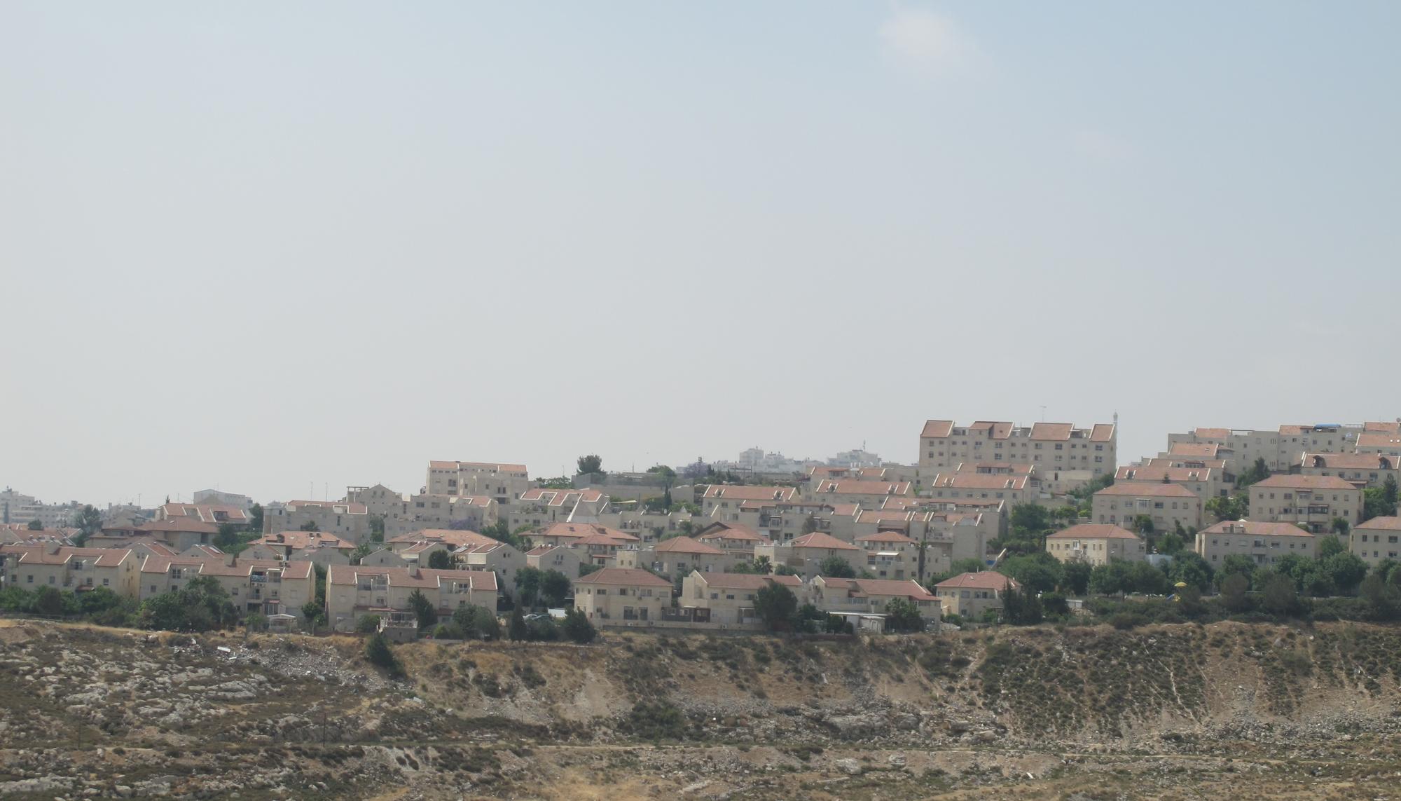 Asentamiento ilegal de Pisgat Zeev en Jerusalén Este
