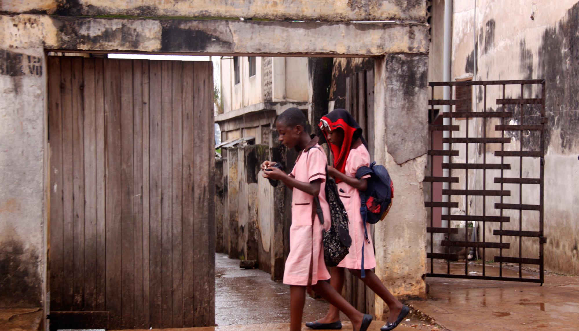 Dos jóvenes en Ghana