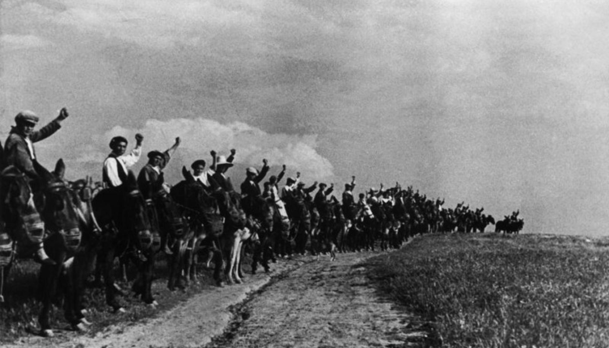 Levantamiento 25 de marzo 1936 en Extremadura. 70.000 campesinos extremeños ocupan tierras