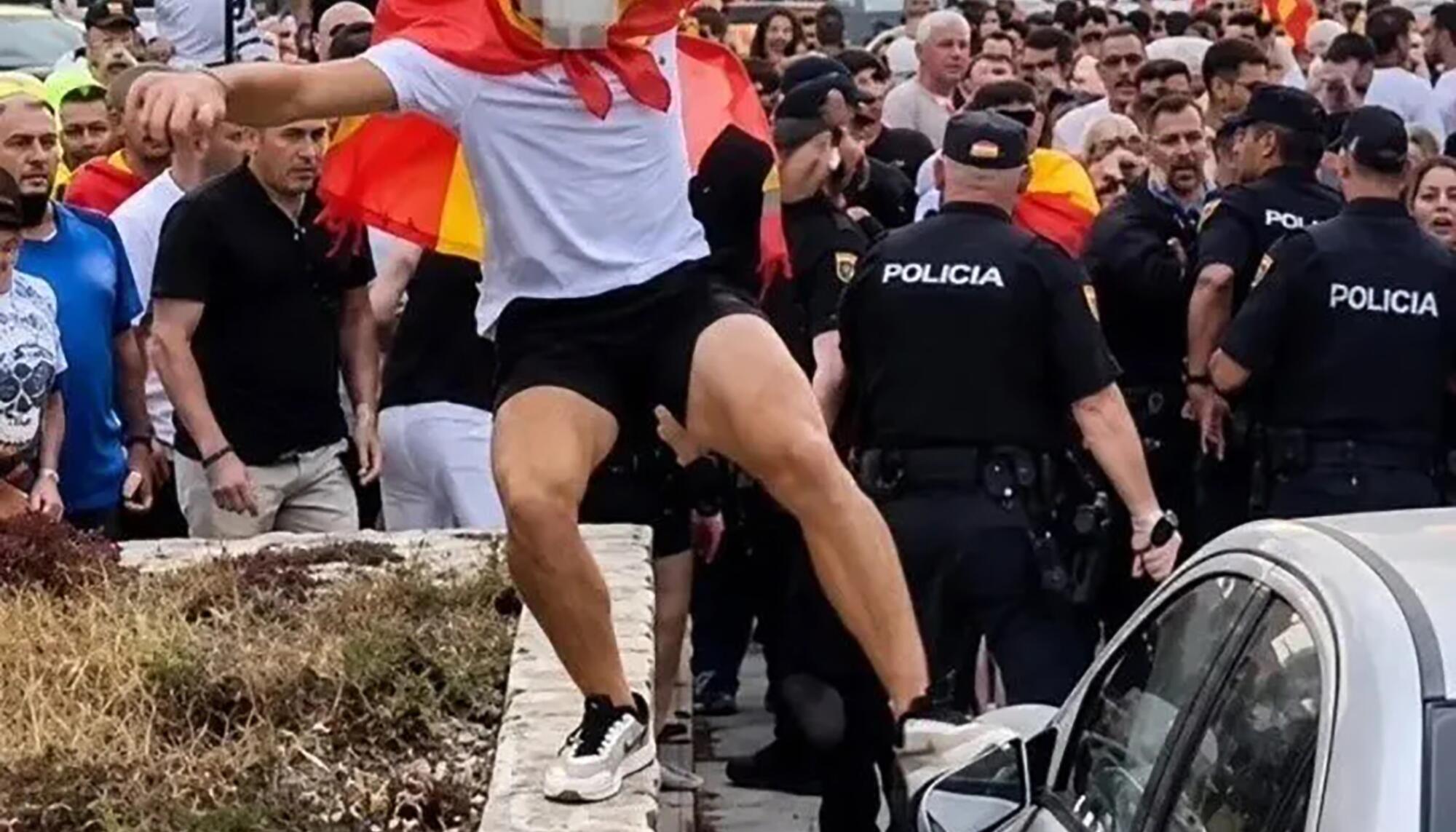 Agresión Ceuta Diputada Activistas